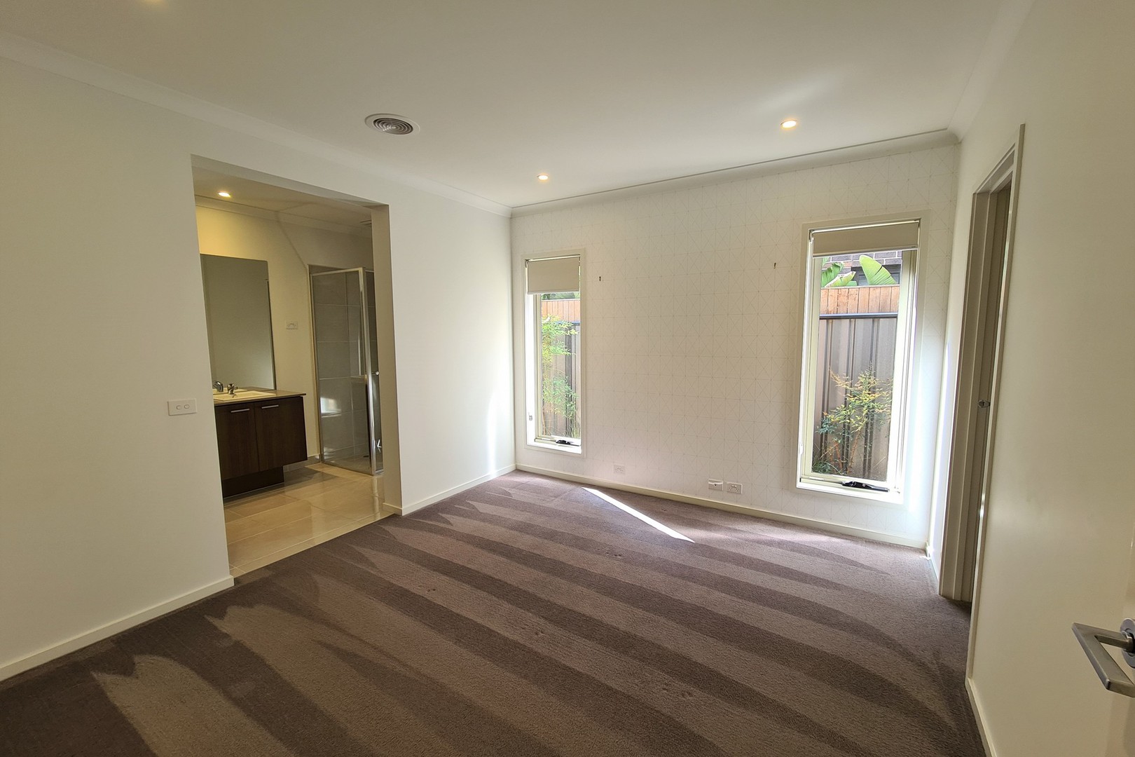 6 Whitfield Crescent, Craigieburn, VIC 3064, Craigieburn - Thumbnail 6
