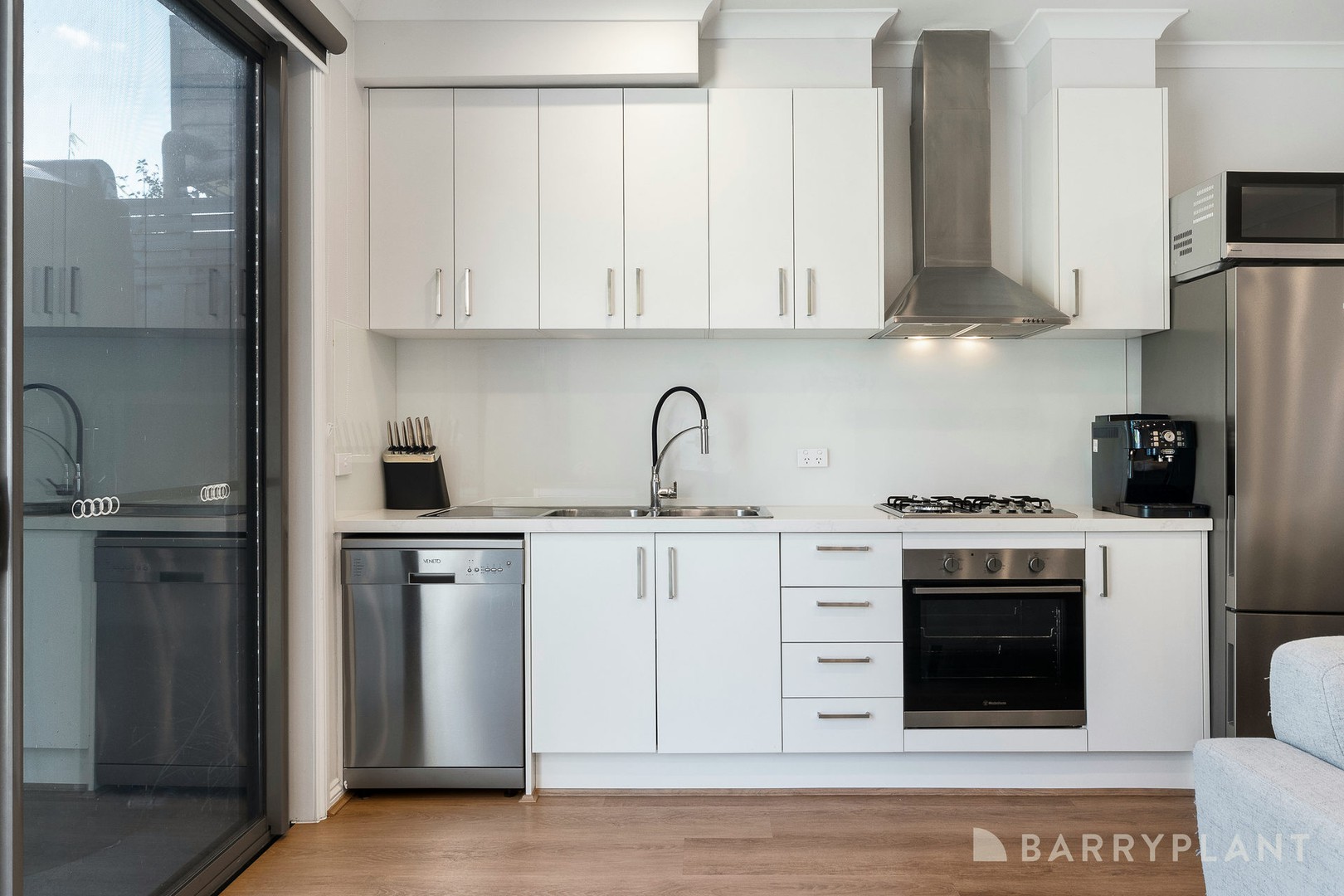 6 Wildflower Place, Kilsyth, VIC 3137 - Thumbnail 2 - 02/03/2026