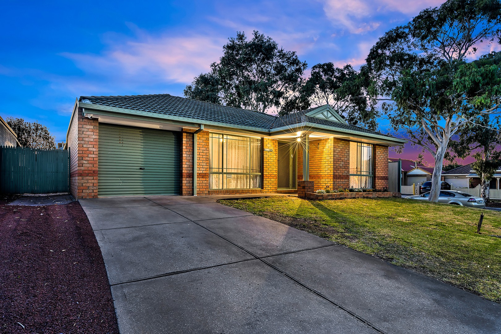 6 Willmott Drive, Craigieburn, VIC 3064 - Thumbnail 1 - 05/03/2025