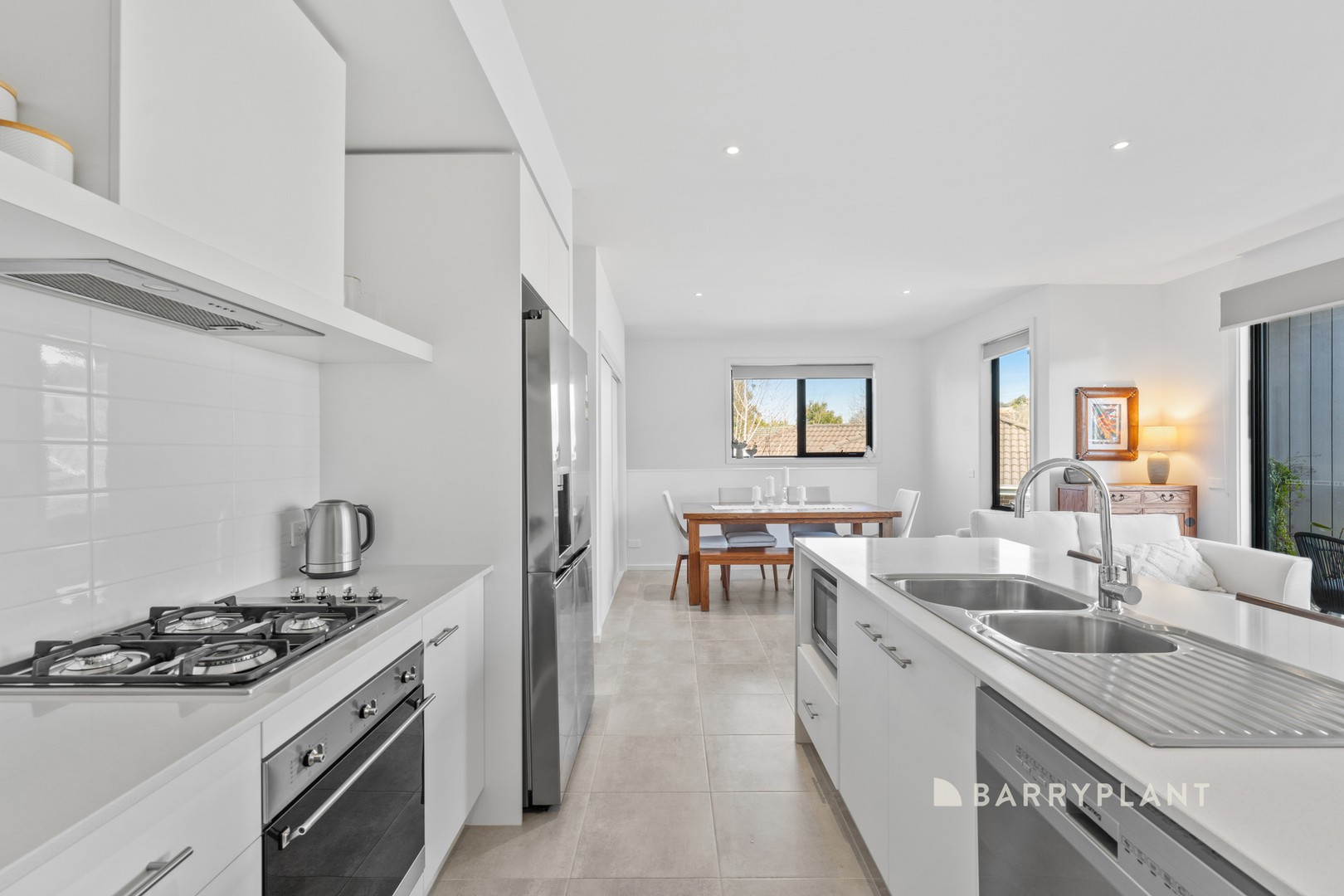 6 Willowdene Way, Berwick, VIC 3806, Berwick - Thumbnail 5