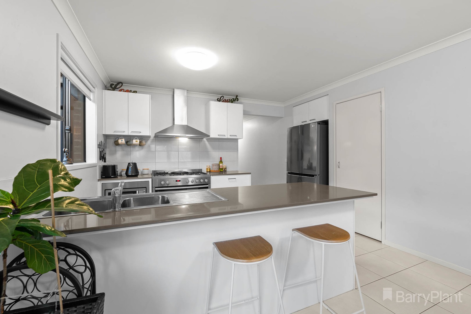 6 Willowtree Drive, Pakenham, VIC 3810, Pakenham - Thumbnail 6