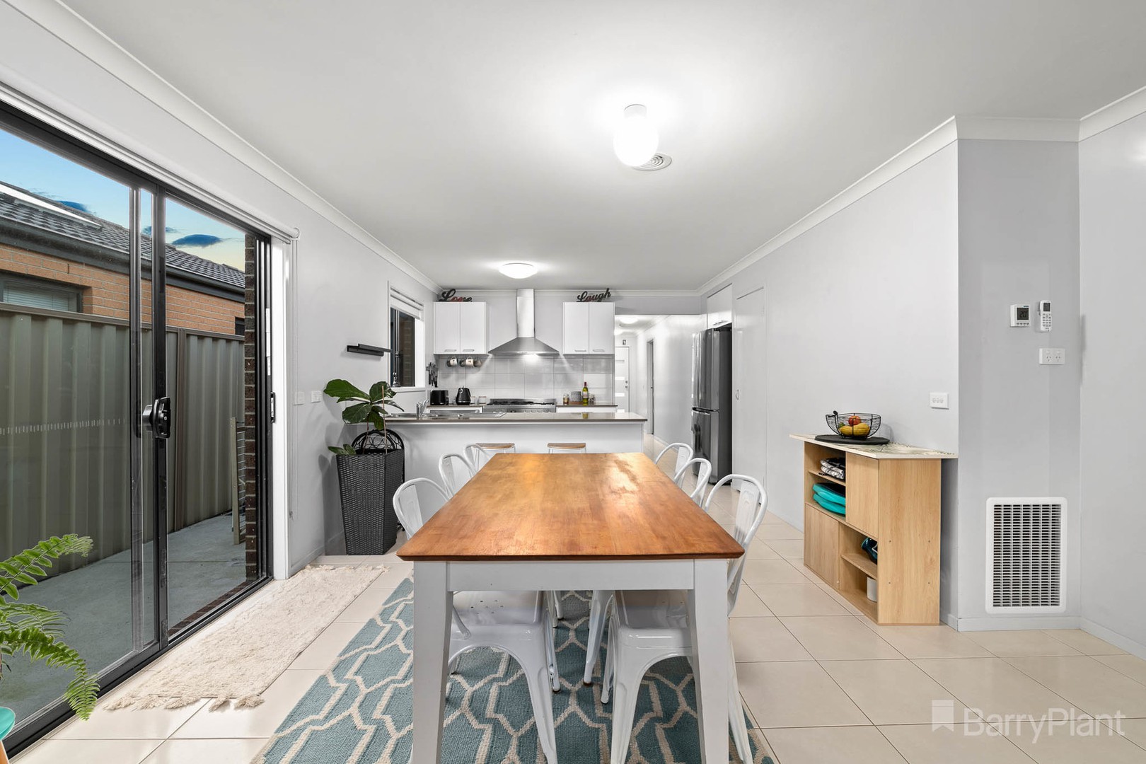 6 Willowtree Drive, Pakenham, VIC 3810, Pakenham - Thumbnail 8