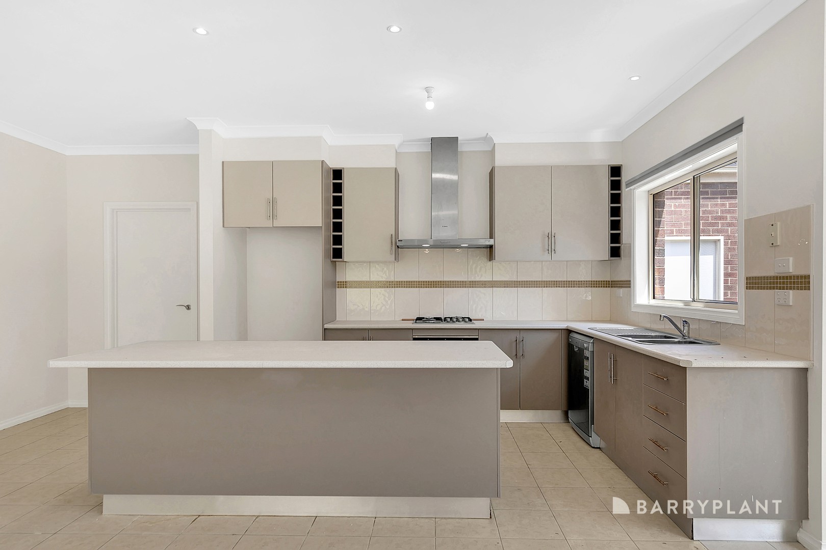 6 Wiregrass Court, South Morang, VIC 3752, South Morang - Thumbnail 6