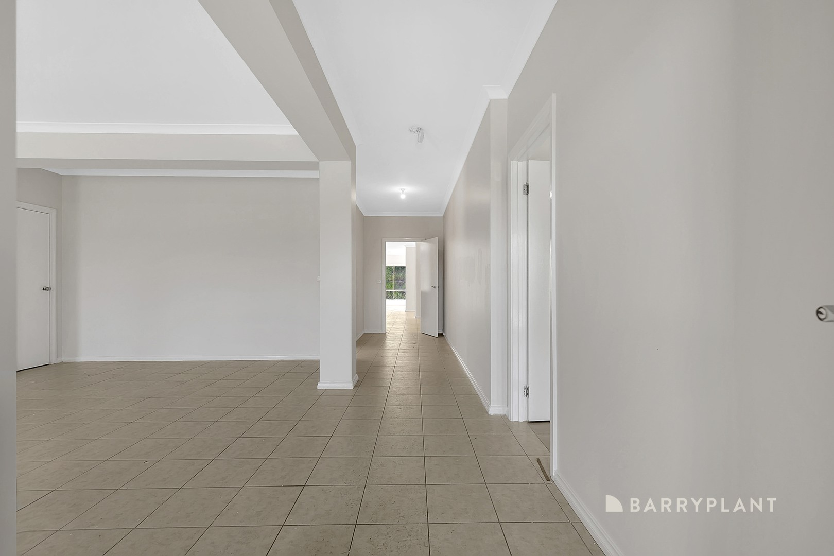 6 Wiregrass Court, South Morang, VIC 3752, South Morang - Thumbnail 7