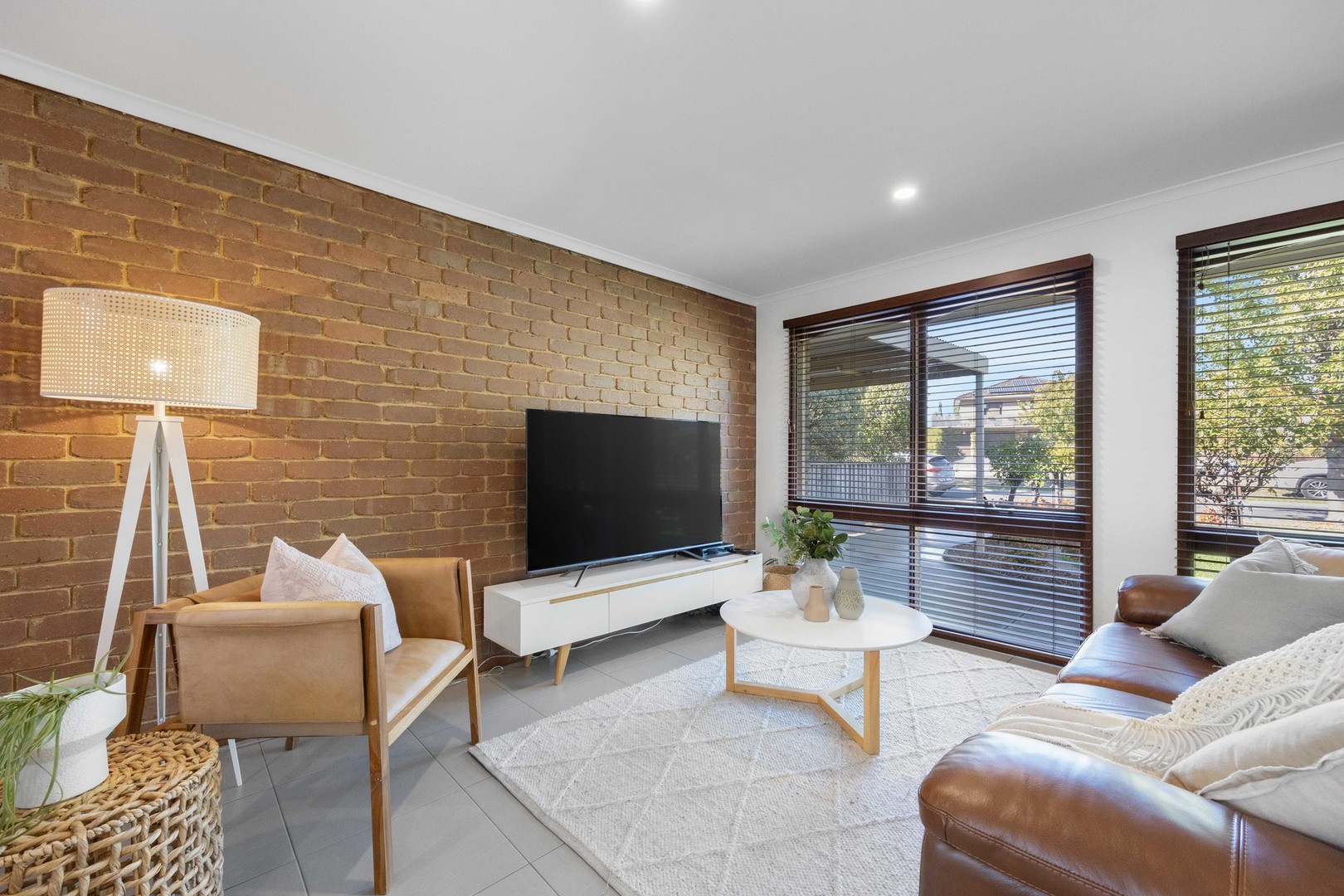 6 Wirilda Place, Keilor Downs, VIC 3038 - Thumbnail 2 - 10/04/2025