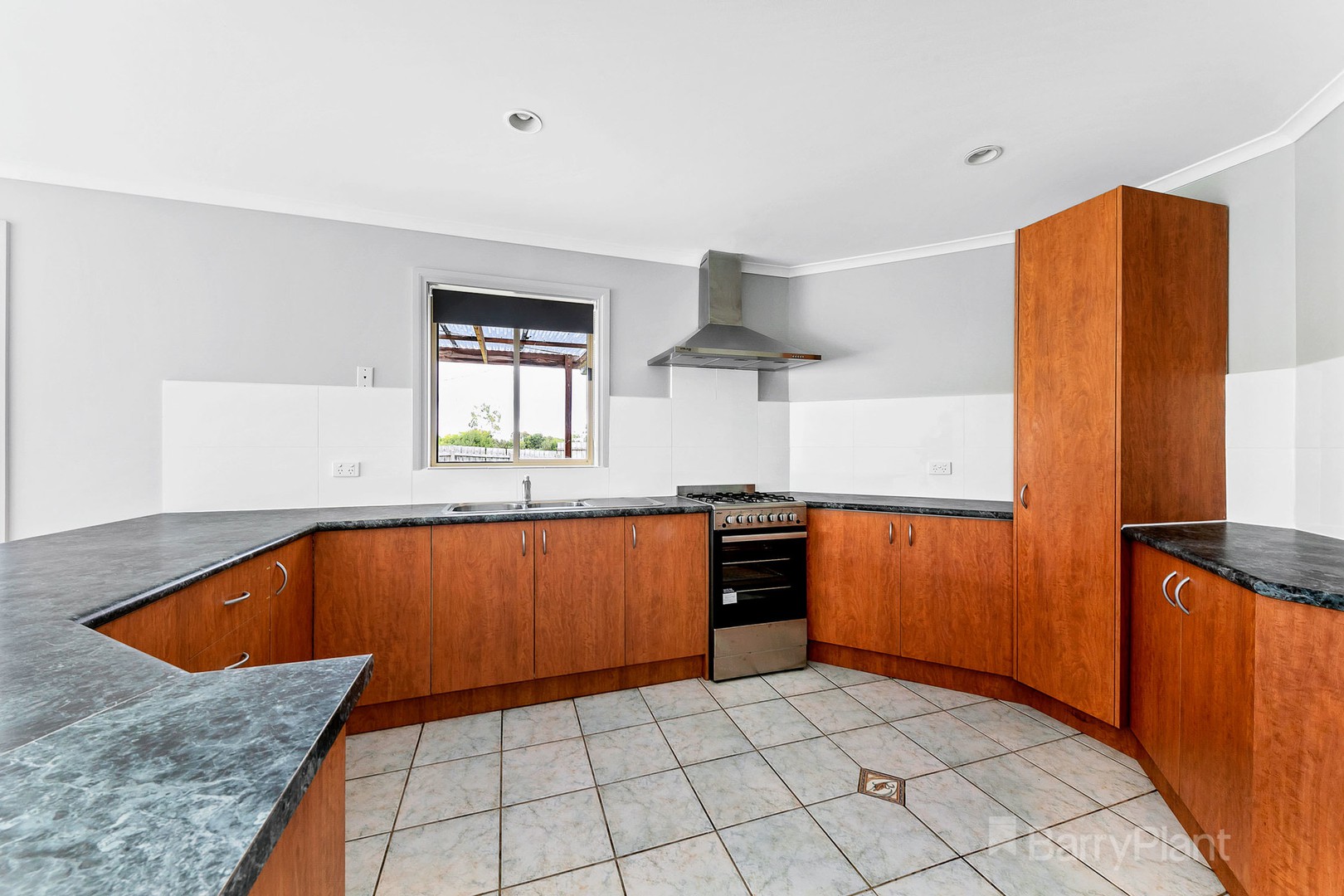 6 Woodbury Court, Narre Warren South, VIC 3805, Narre Warren South - Thumbnail 4