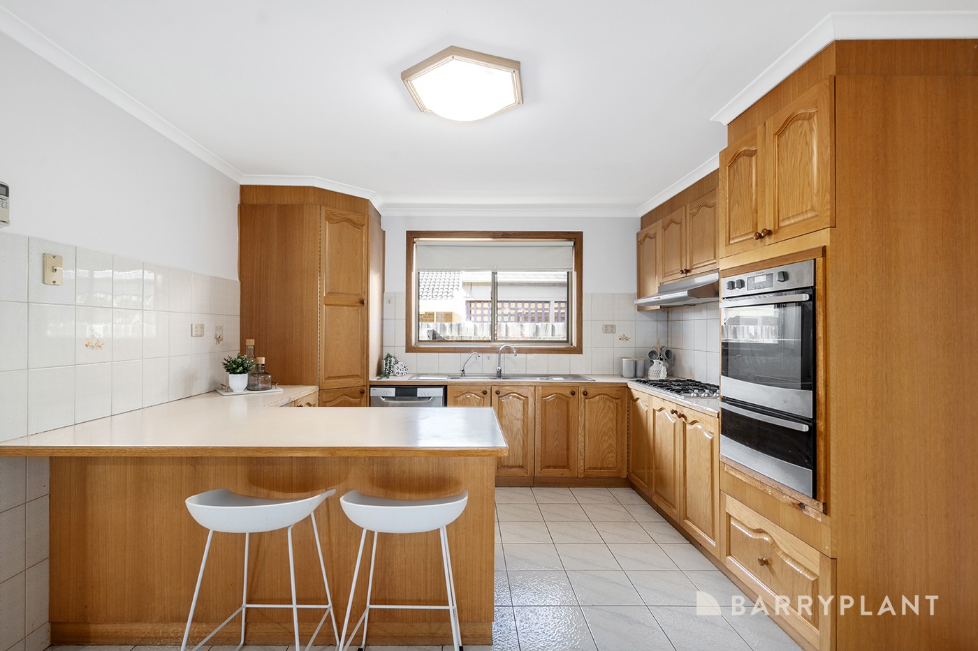 6 Worgan Close, Mill Park, VIC 3082, Mill Park - Thumbnail 3