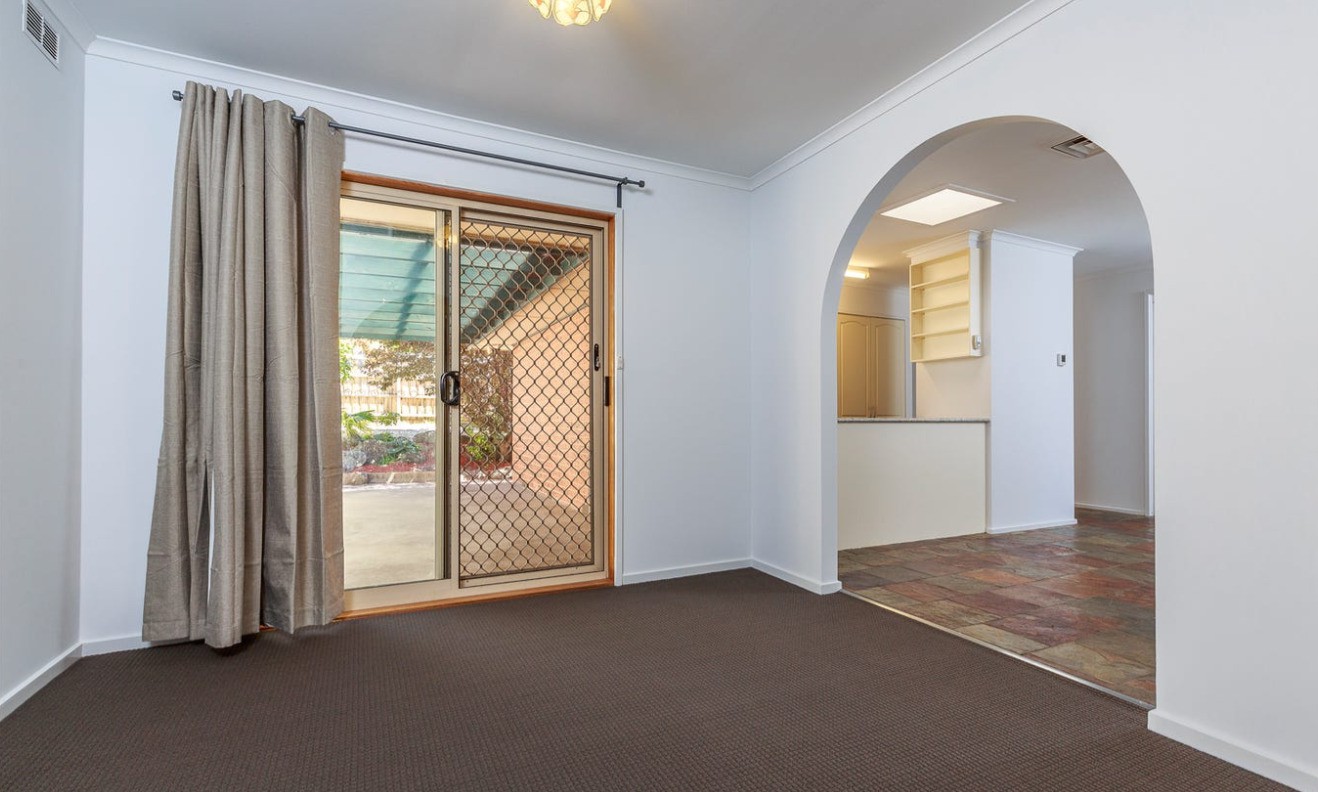 6 Yorkminster Avenue, Wantirna, VIC 3152, Wantirna - Thumbnail 4