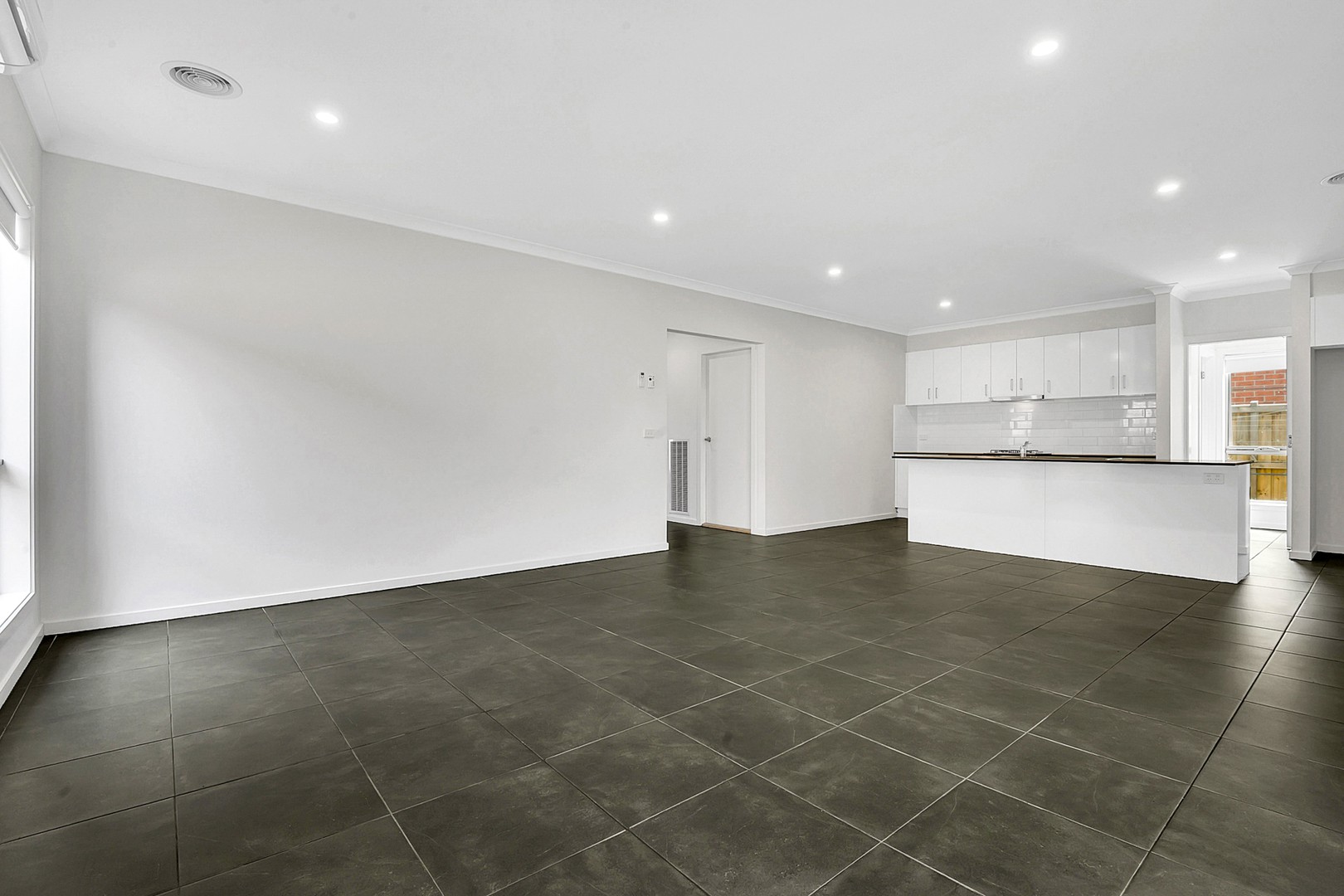 60 Bethnal Avenue, Wollert, VIC 3750, Wollert - Thumbnail 3