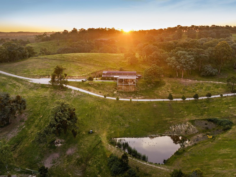 60 Bourchiers Road, Kangaroo Ground, VIC 3097 - Image - 15/12/2025