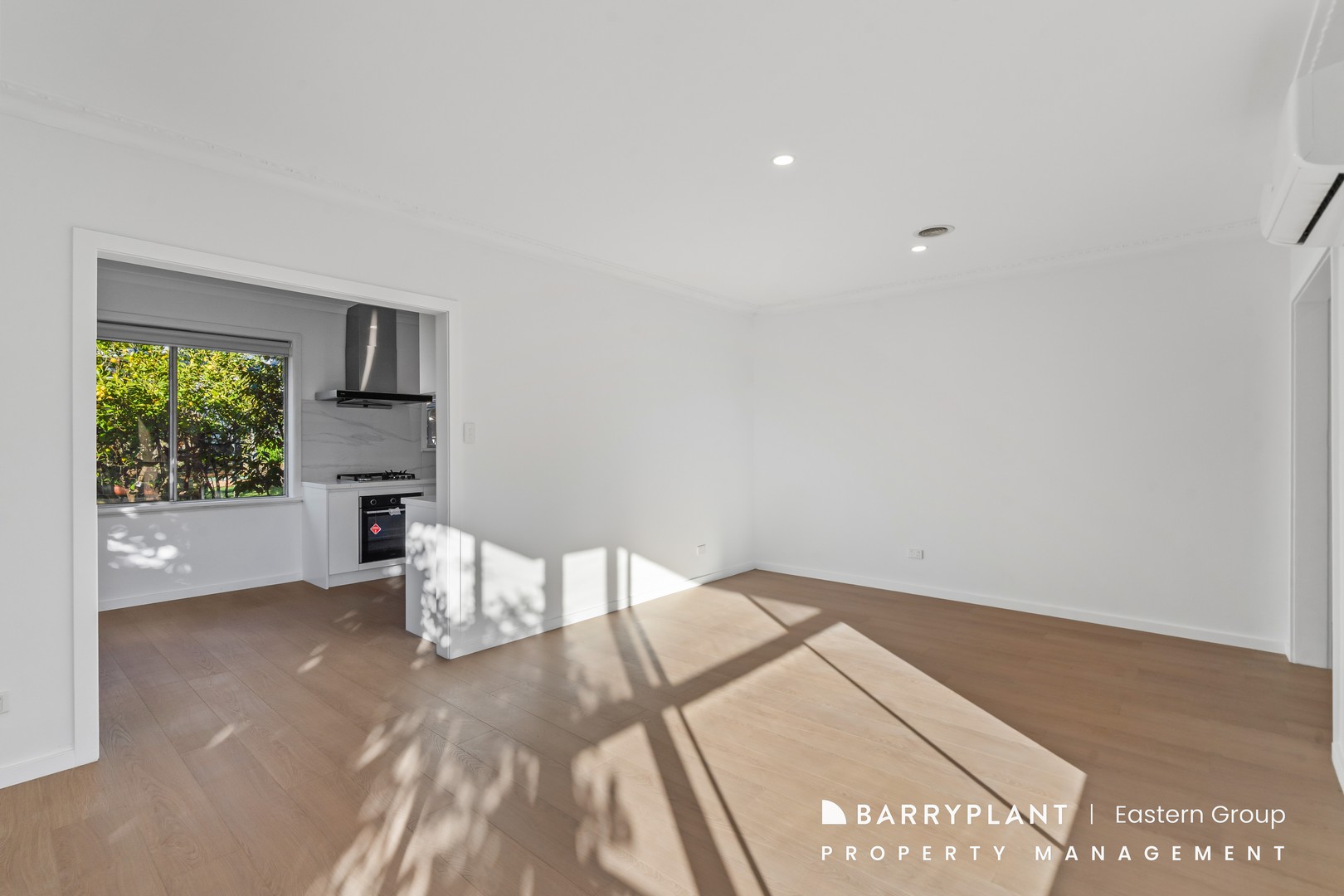 60 Castleton Road, Viewbank, VIC 3084, Viewbank - Thumbnail 3