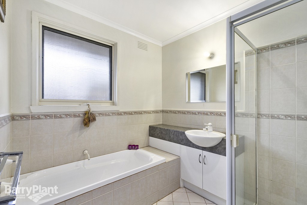 60 Chartwell Drive, Wantirna, VIC 3152, Wantirna - Thumbnail 6
