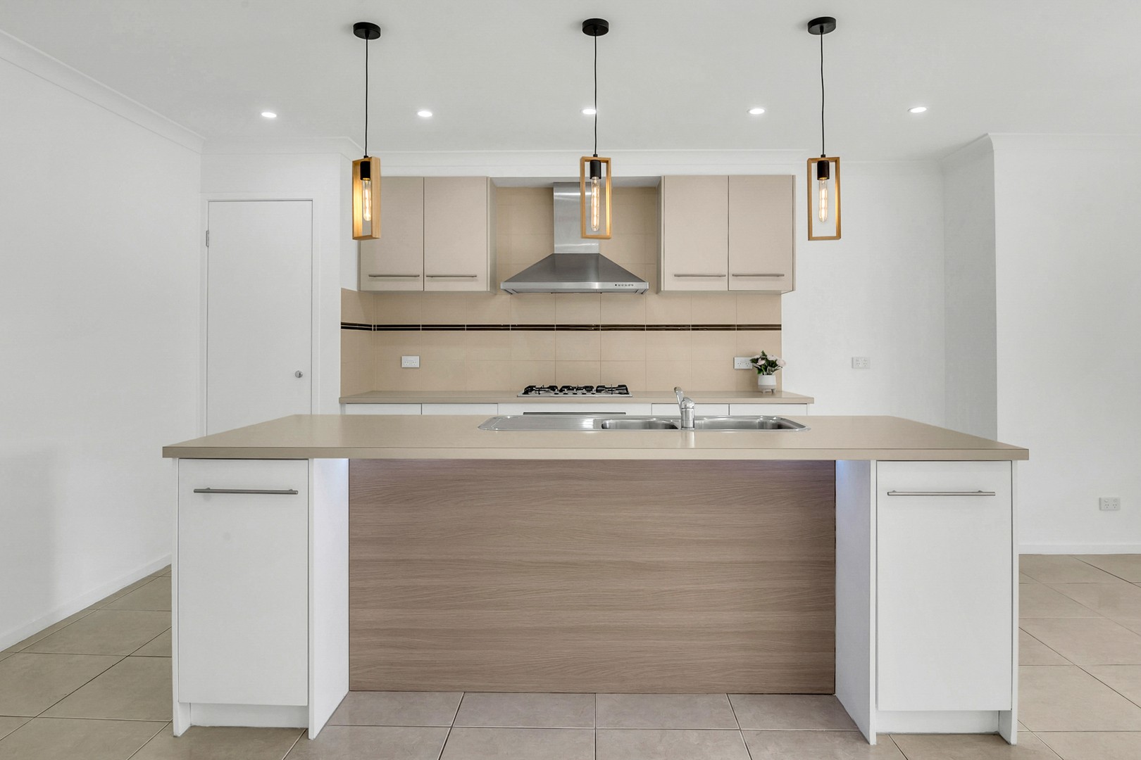 60 Corringa Way, Craigieburn, VIC 3064, Craigieburn - Thumbnail 2