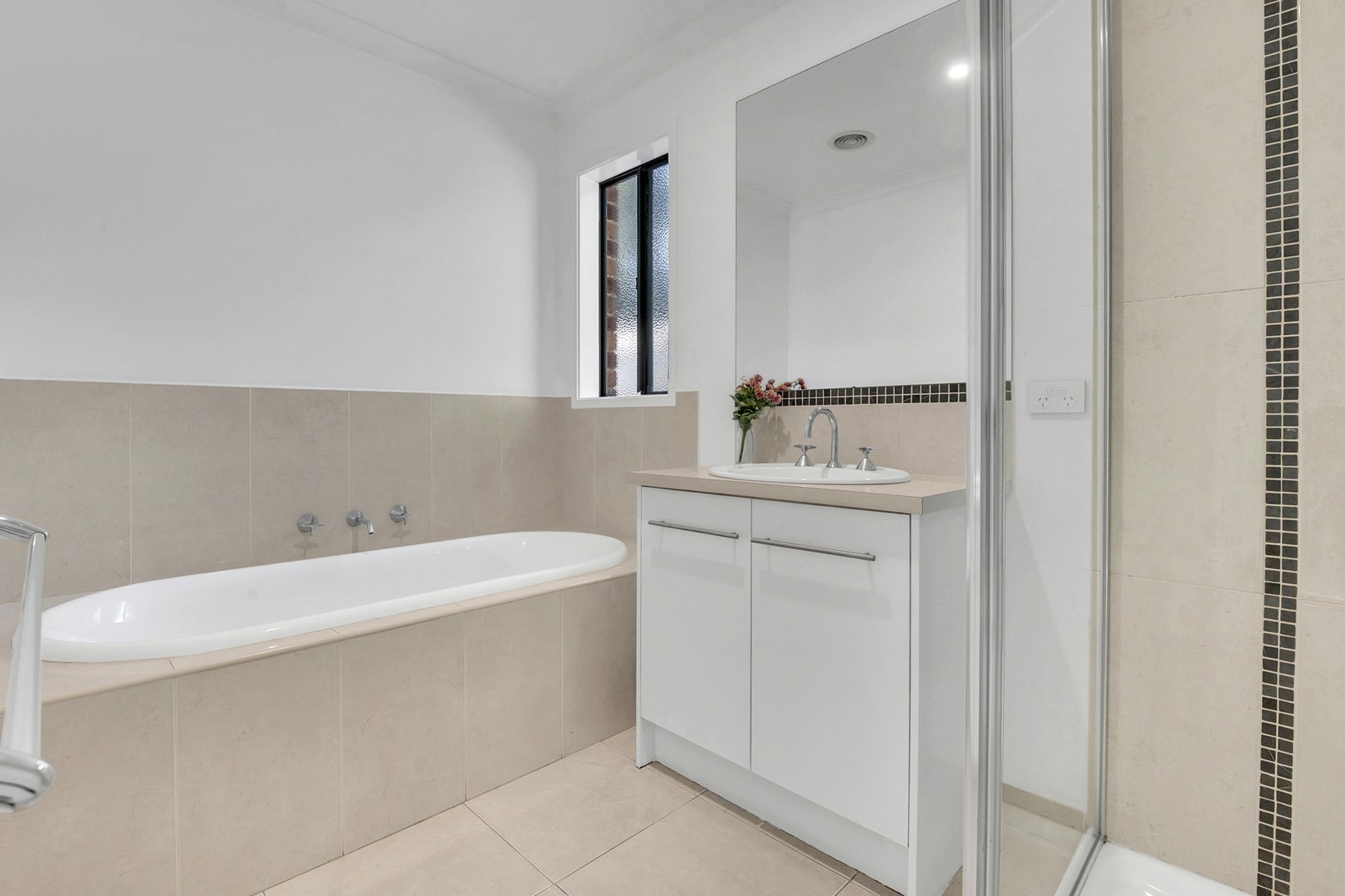 60 Corringa Way, Craigieburn, VIC 3064, Craigieburn - Thumbnail 6