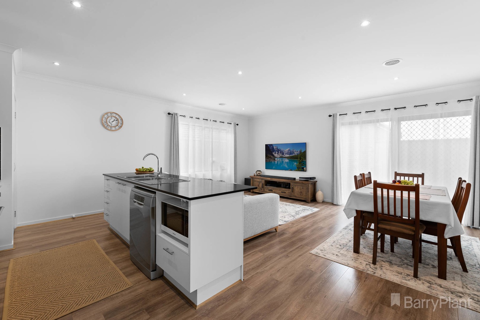 60 Filmer Crescent, Narre Warren South, VIC 3805, Narre Warren South - Thumbnail 2