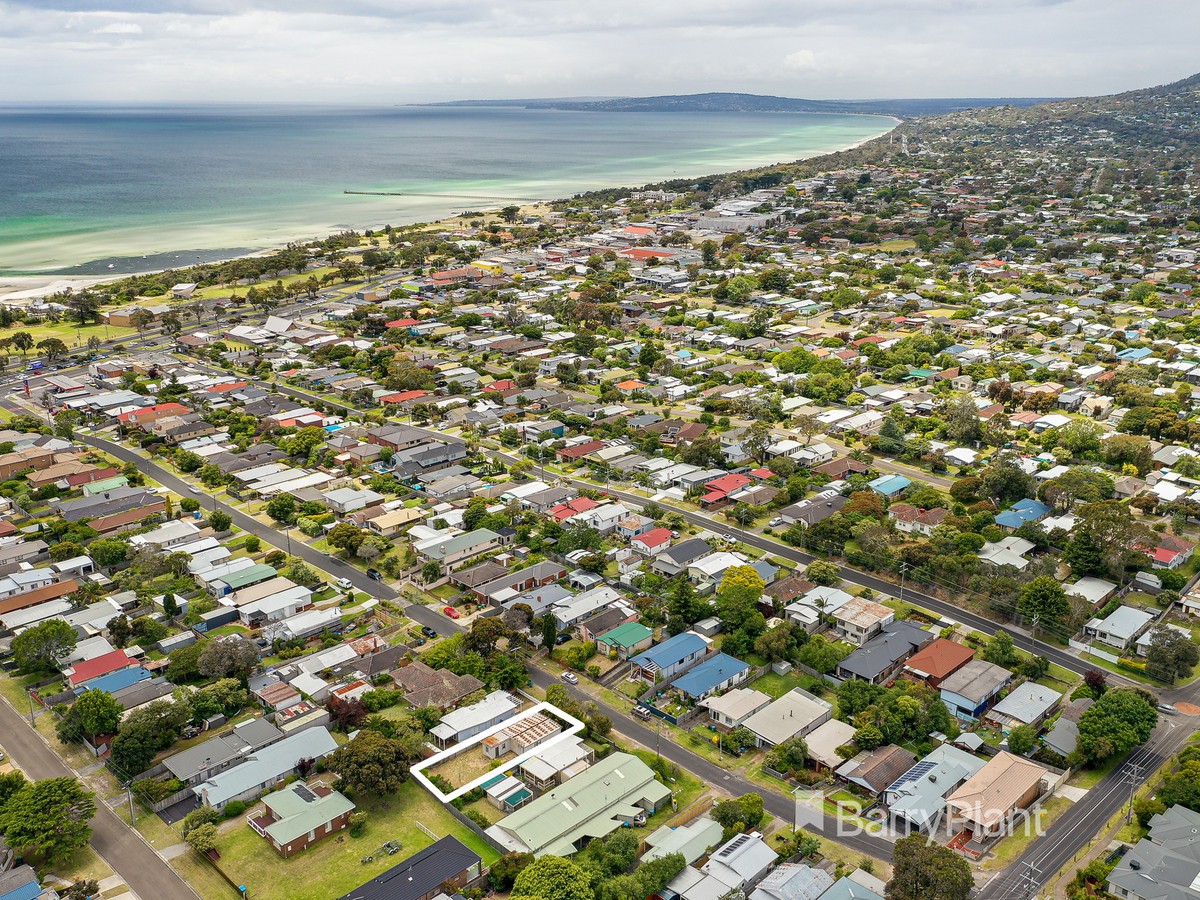 60 Fourth Avenue, Rosebud, VIC 3939, Rosebud - Thumbnail 5