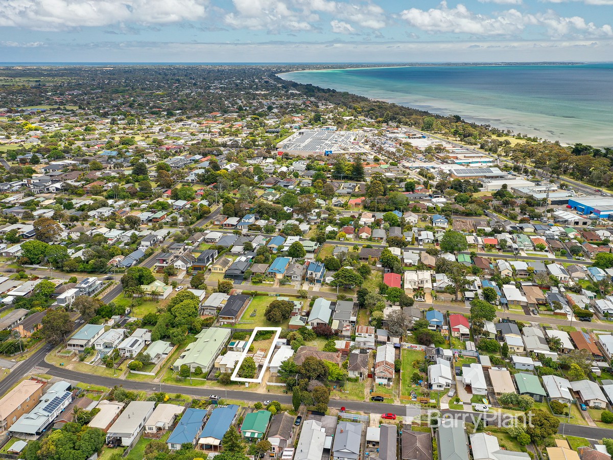 60 Fourth Avenue, Rosebud, VIC 3939, Rosebud - Thumbnail 6