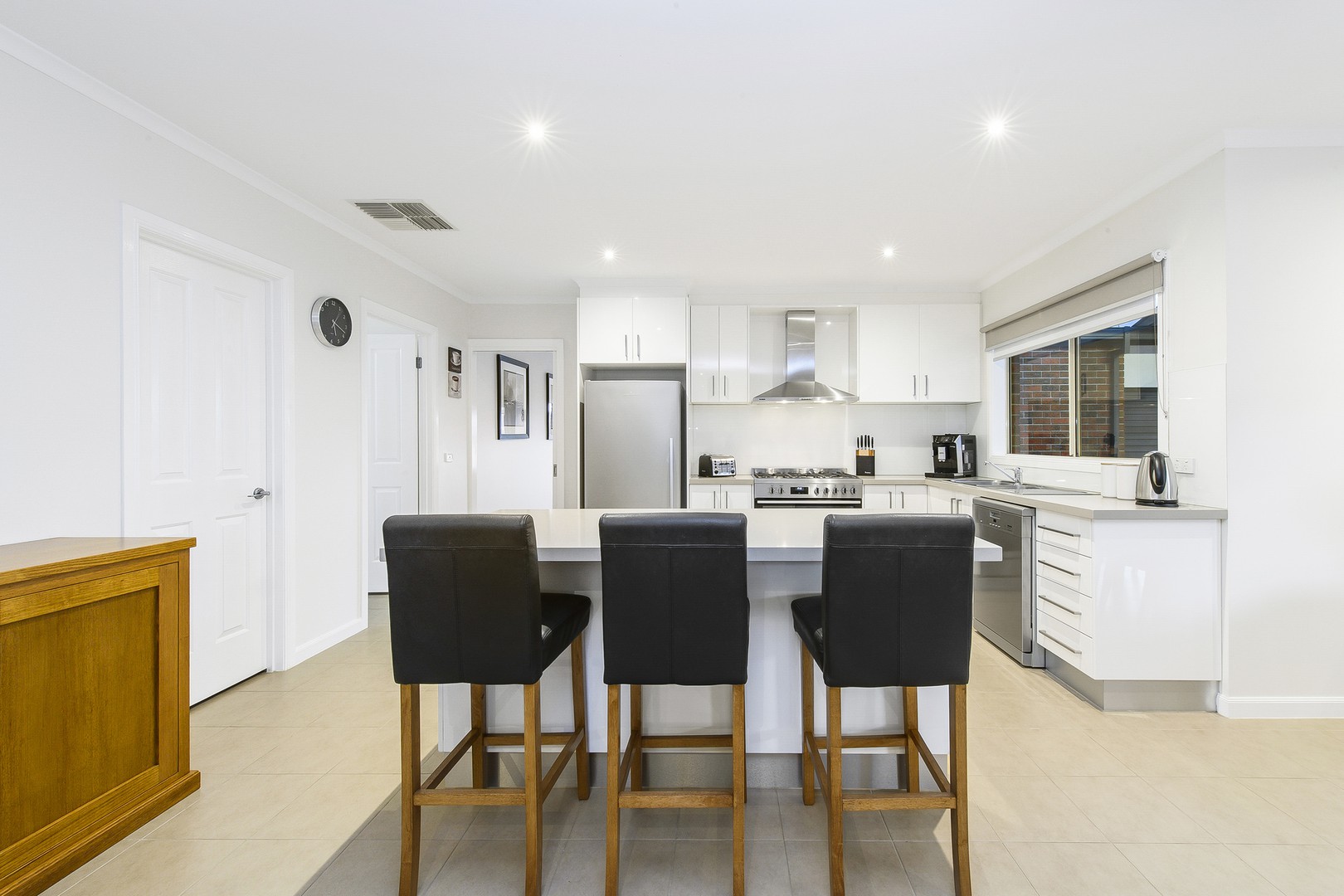 60 Hillcrest Drive, Hillside, VIC 3037, Hillside - Thumbnail 5