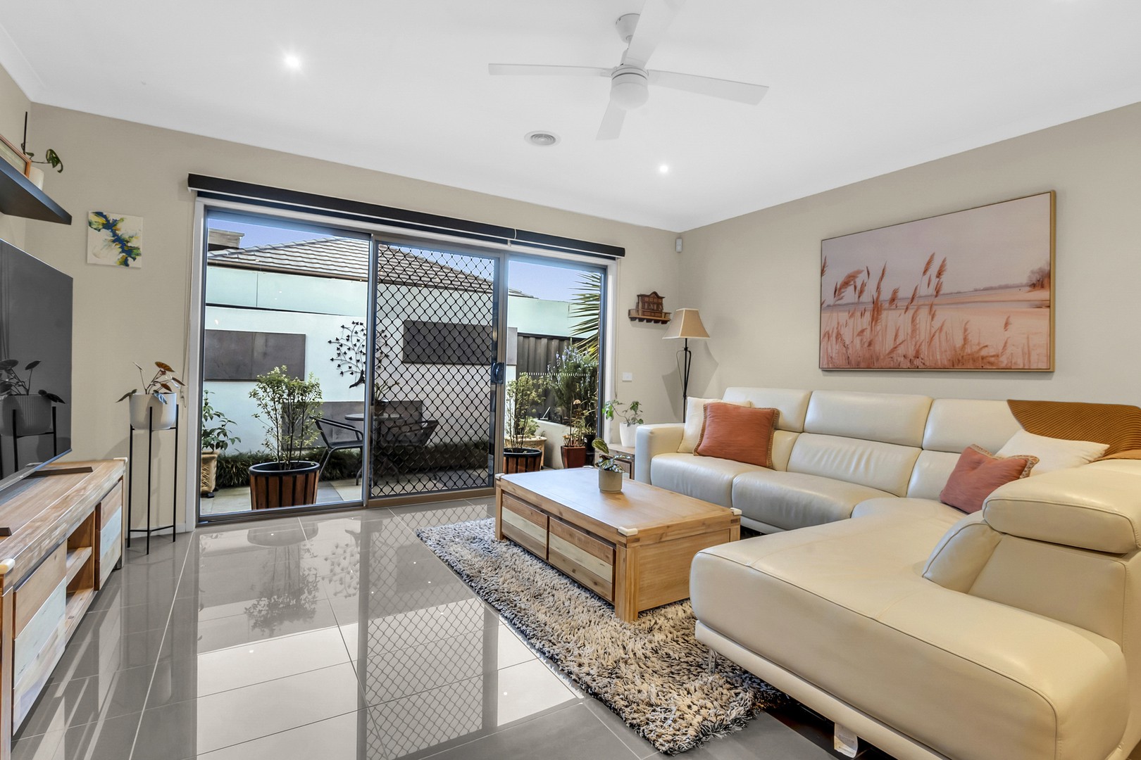 60 Huntington Drive, Craigieburn, VIC 3064, Craigieburn - Thumbnail 5