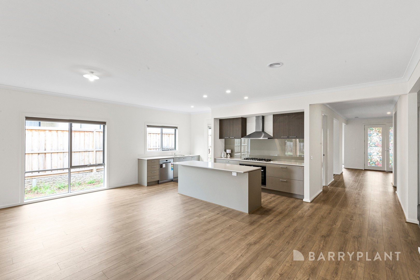 60 Kurrajong Road, Warragul, VIC 3820, Warragul - Thumbnail 2