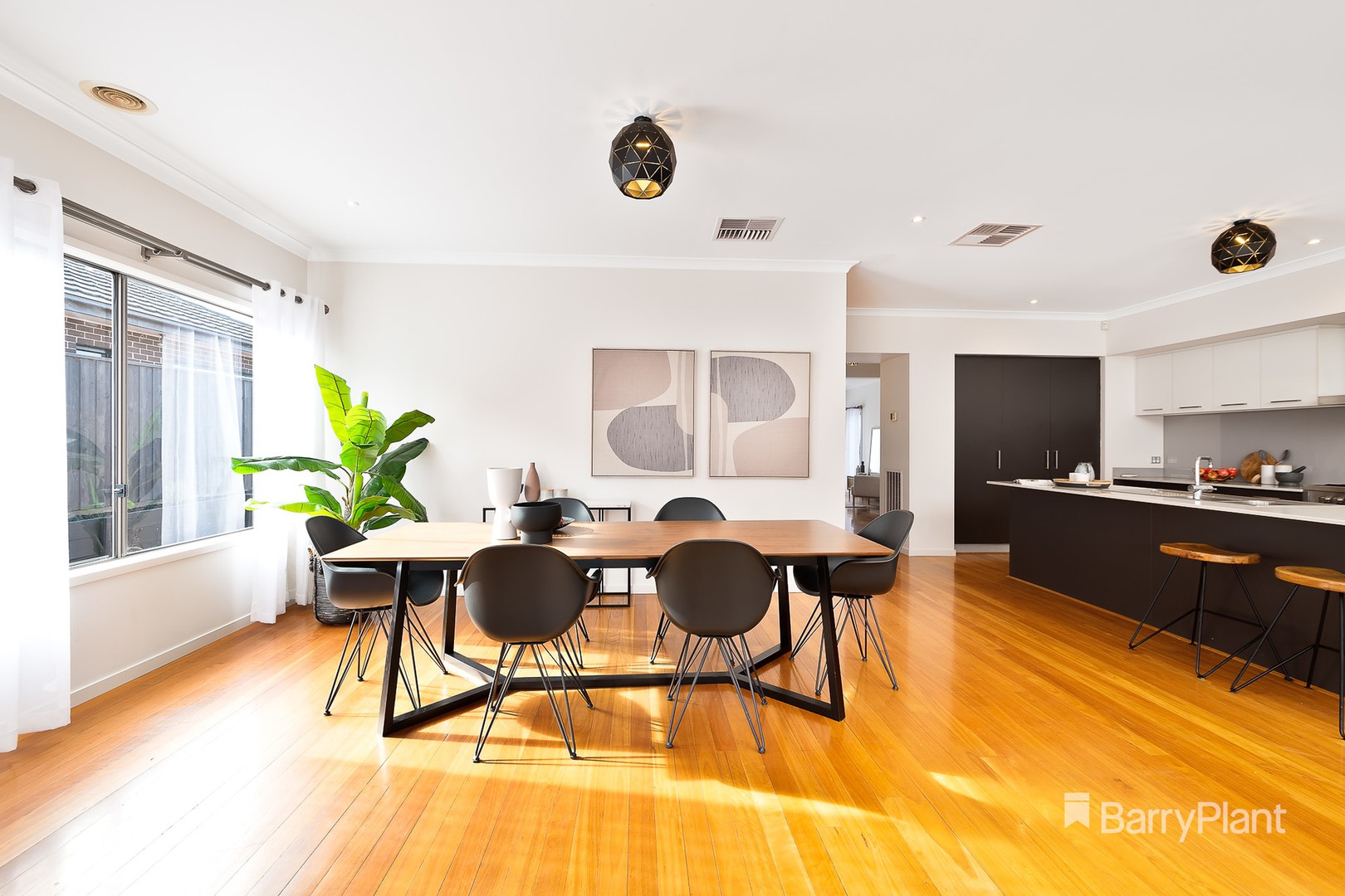 60 Manor House Drive, Epping, VIC 3076, Epping - Thumbnail 6