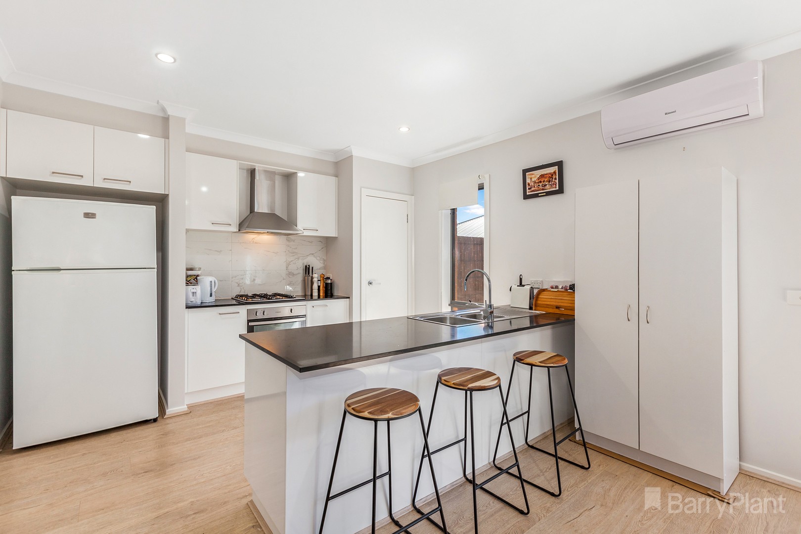 60 Mikada Blvd, Kilmore, VIC 3764, Kilmore - Thumbnail 2