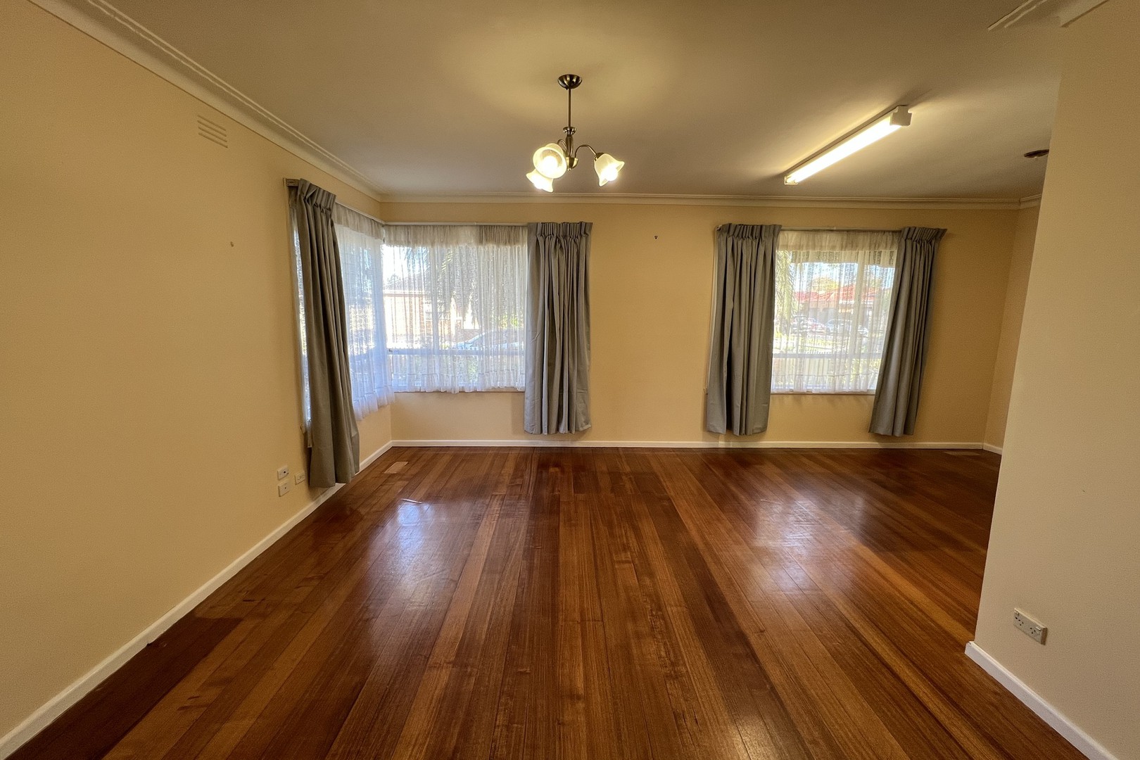 60 Oleander Drive, St Albans, VIC 3021, St Albans - Thumbnail 2