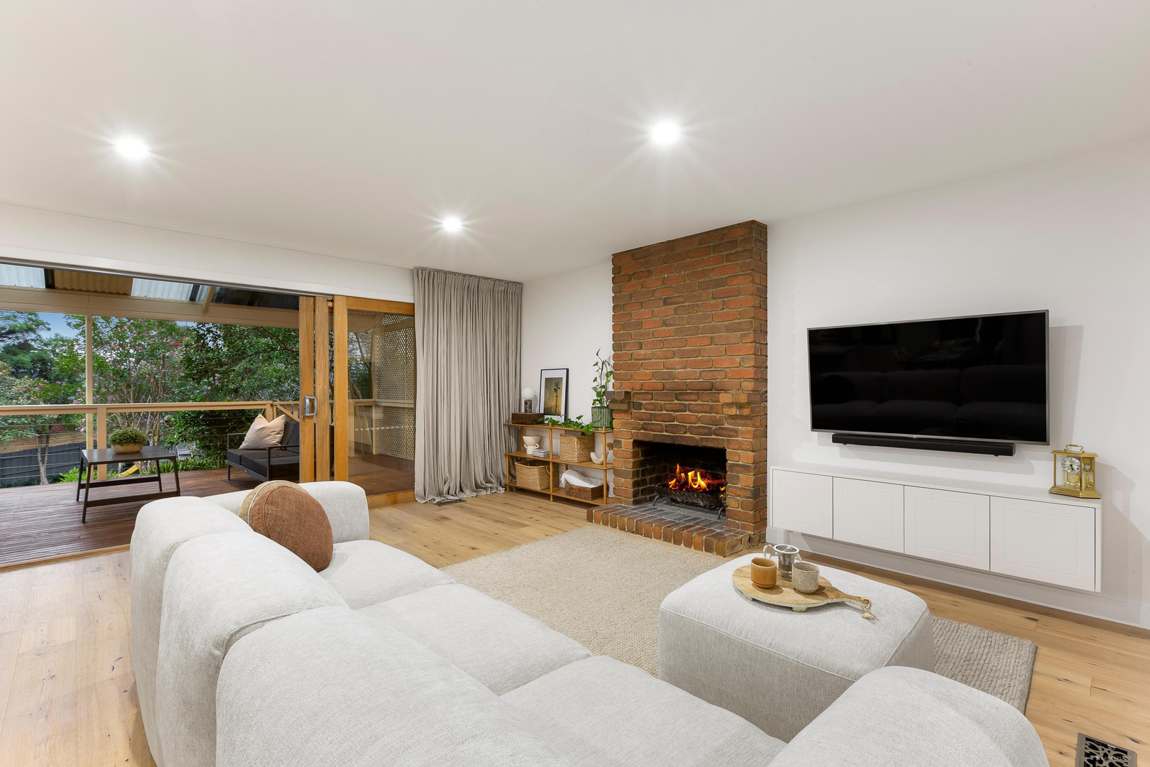 60 Patyah Street, Diamond Creek, VIC 3089 - Thumbnail 2 - 07/04/2026