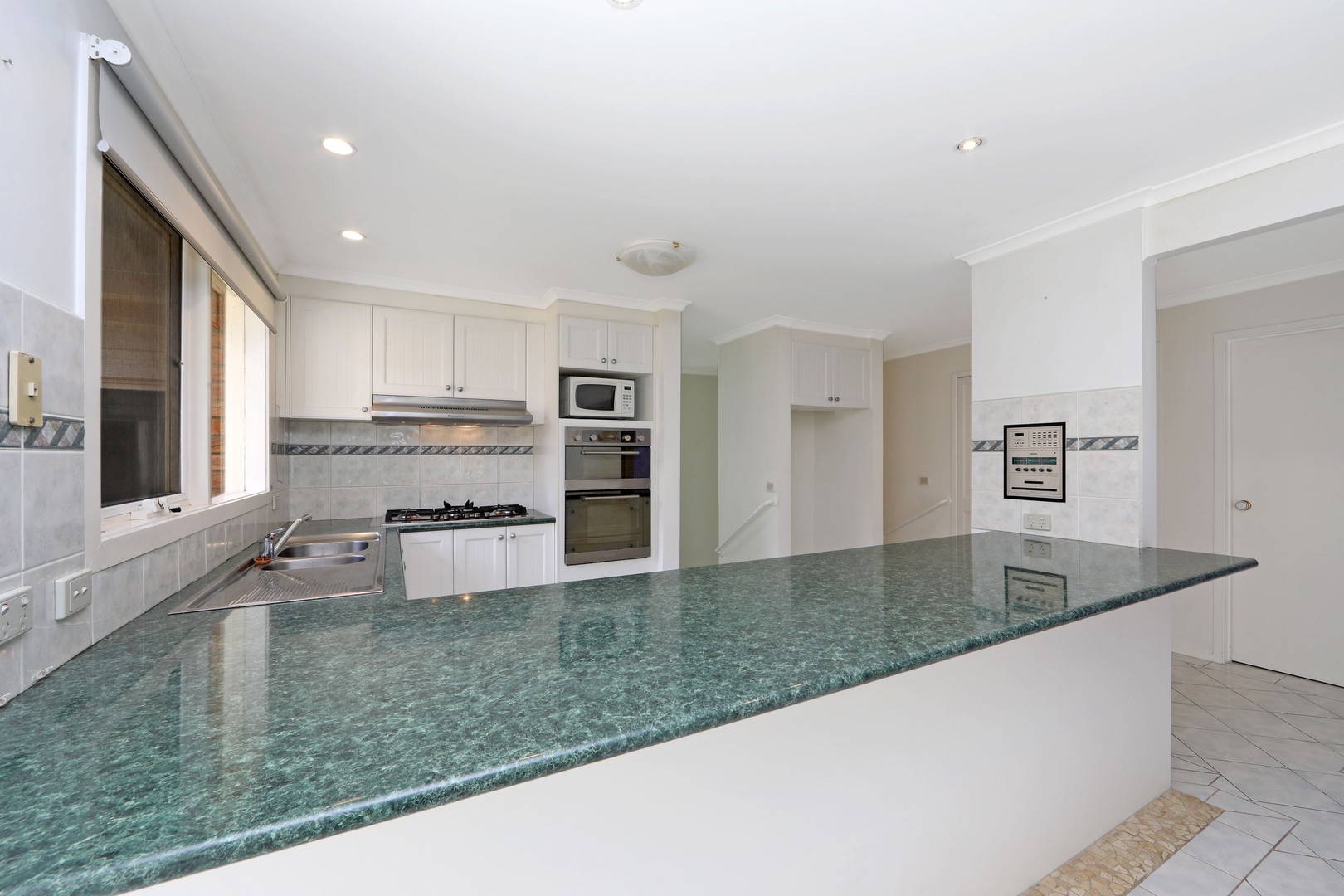 60 Simon Avenue, Rowville, VIC 3178, Rowville - Thumbnail 3