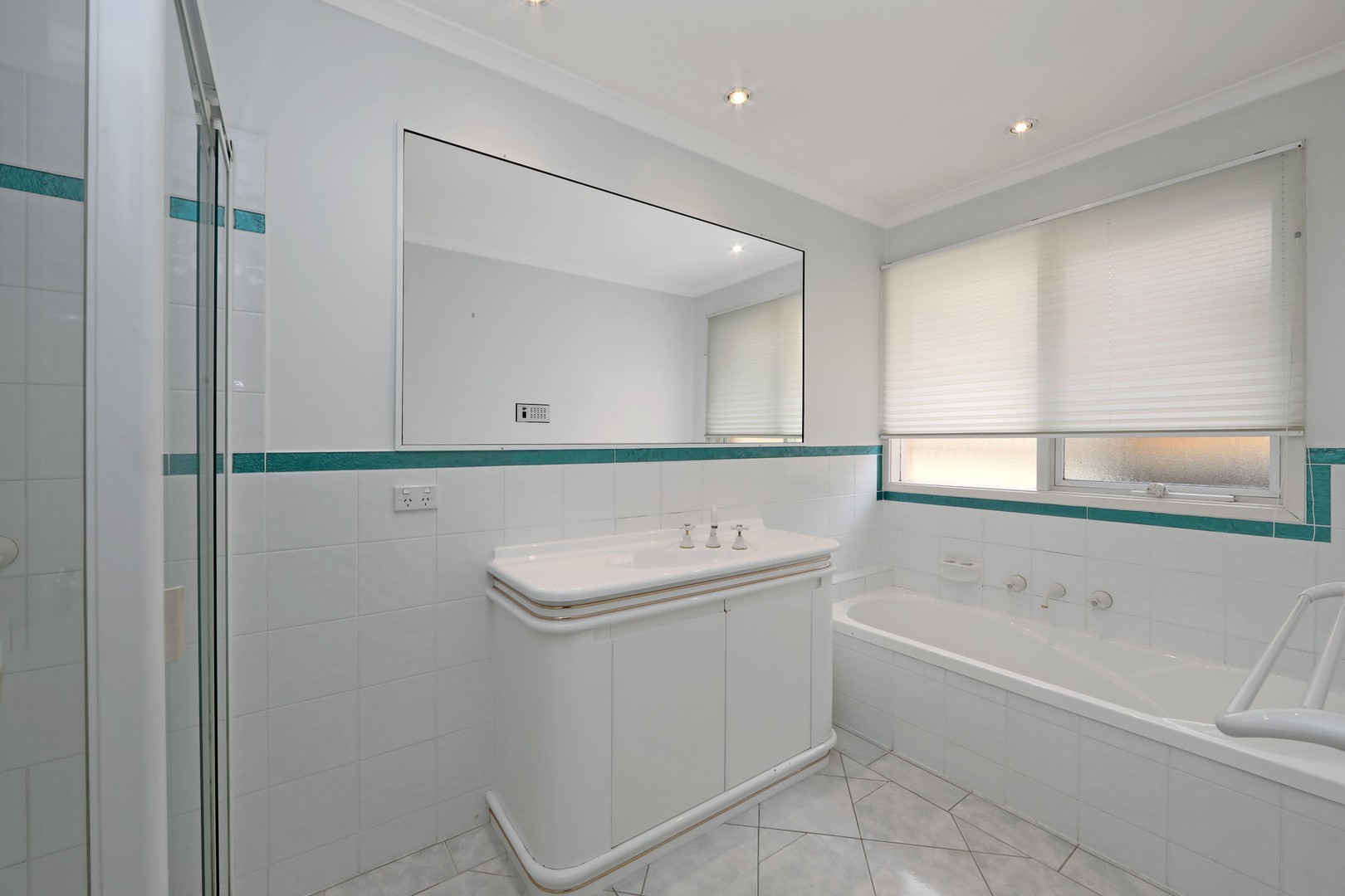 60 Simon Avenue, Rowville, VIC 3178, Rowville - Thumbnail 8