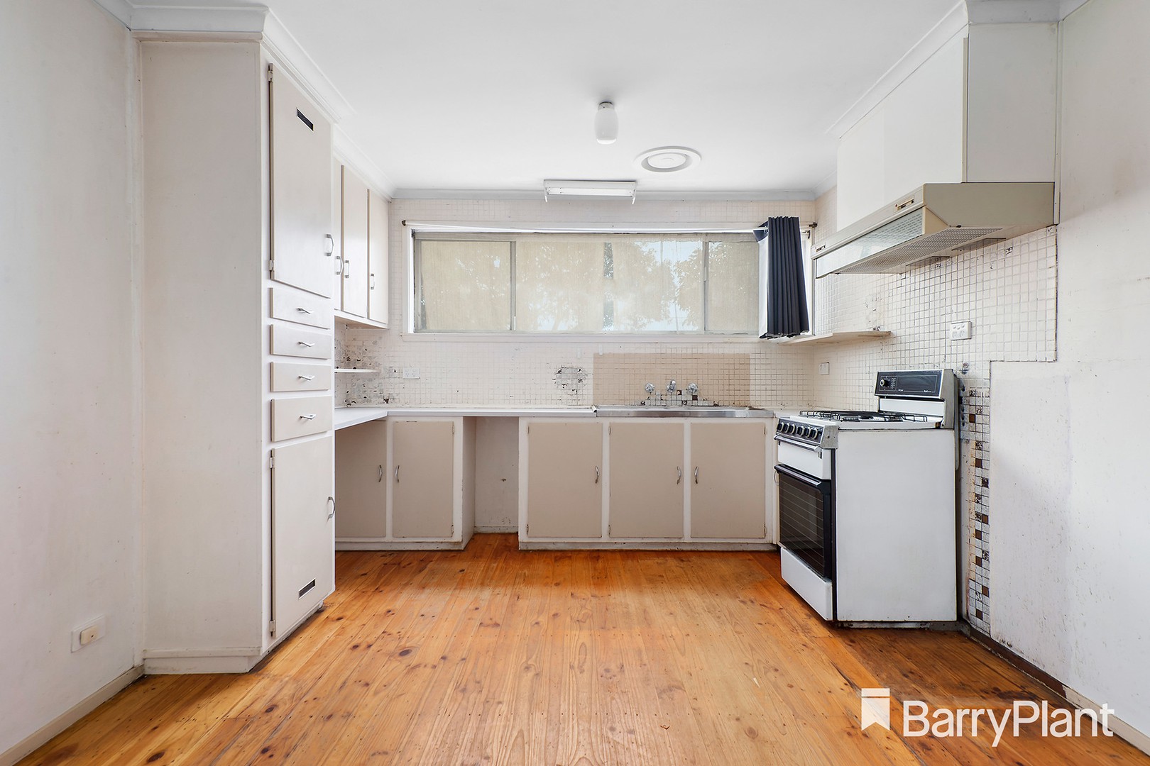 60 Tamarisk Drive, Frankston North, VIC 3200, Frankston North - Thumbnail 3