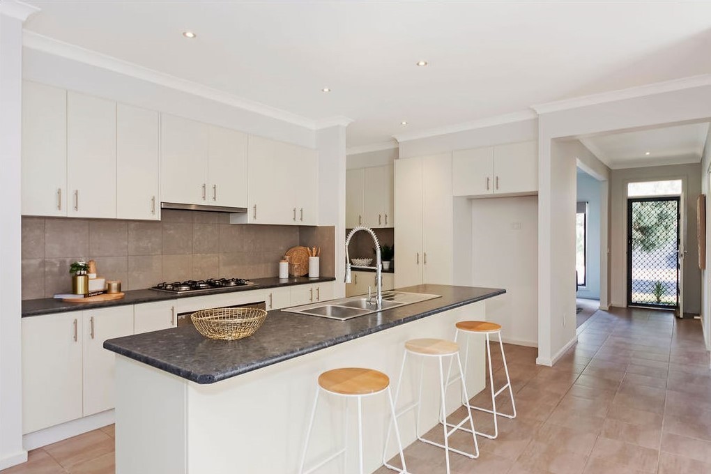 60 Tuross Crescent, South Morang, VIC 3752, South Morang - Thumbnail 4