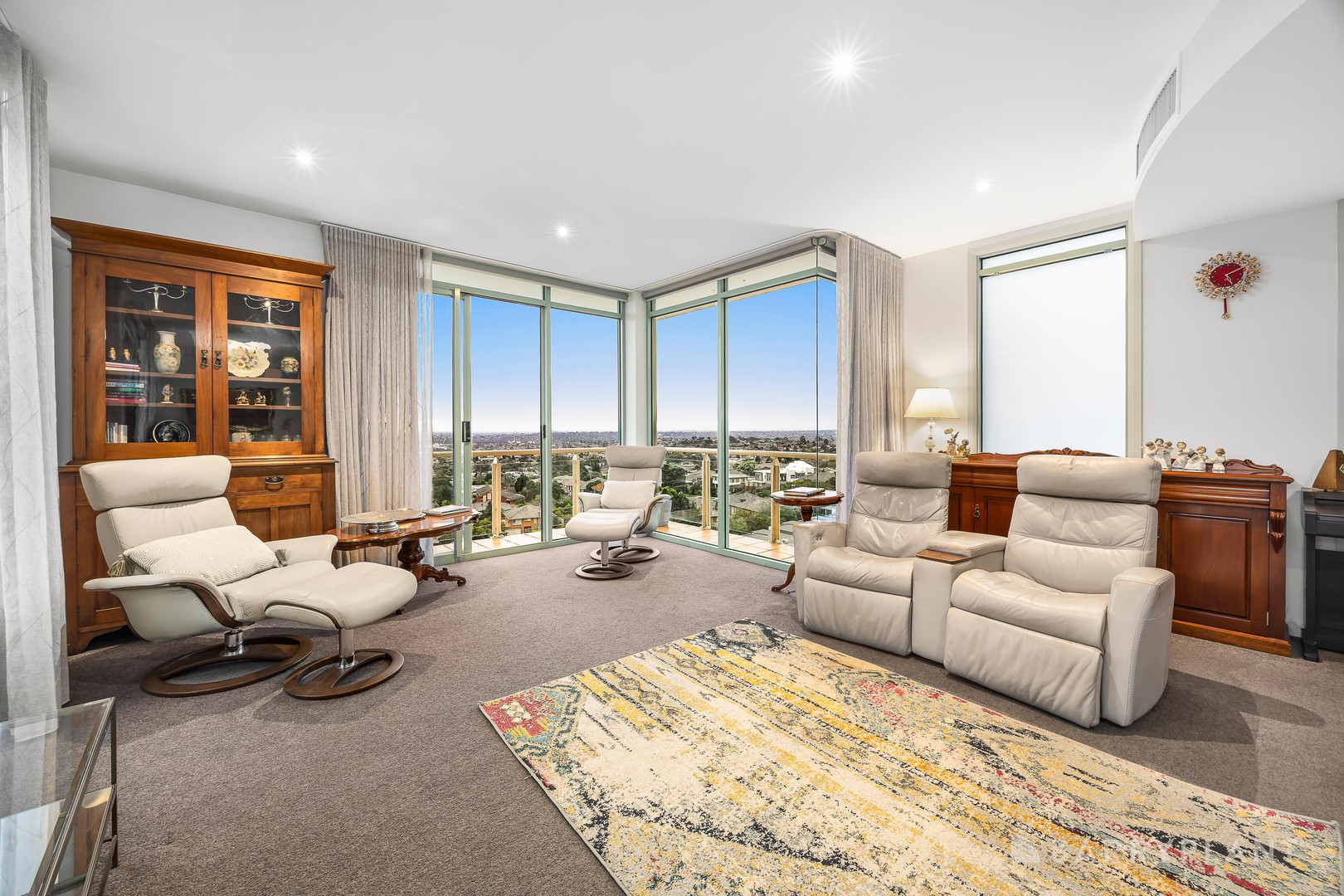 6004/2 Sovereign Point Court, Doncaster, VIC 3108 - Thumbnail 2 - 28/07/2026