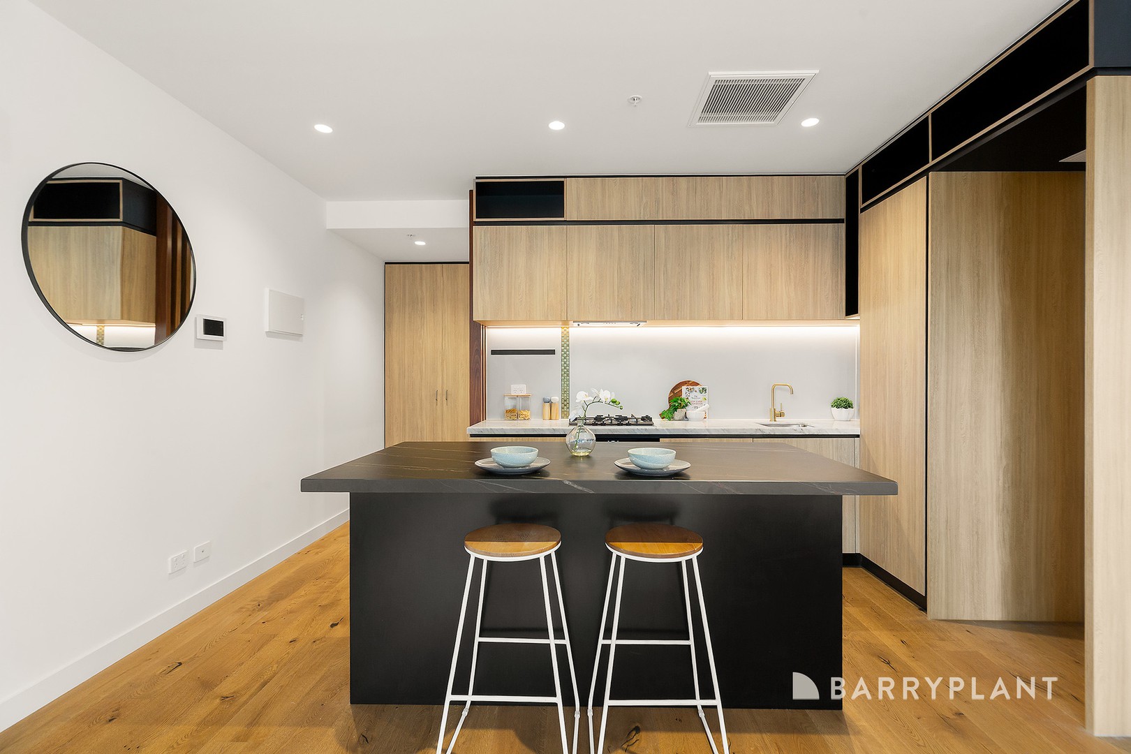 601/3 Aquitania Way, Docklands, VIC 3008 - Thumbnail 2 - 09/12/2025