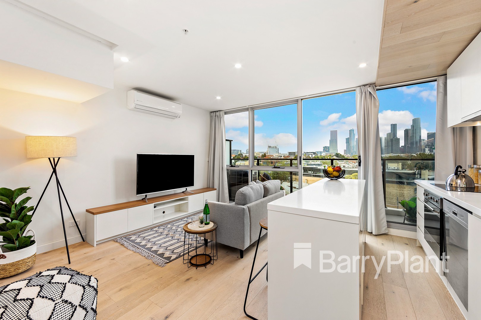 601/41 Dryburgh, West Melbourne, VIC 3003, West Melbourne - Thumbnail 2