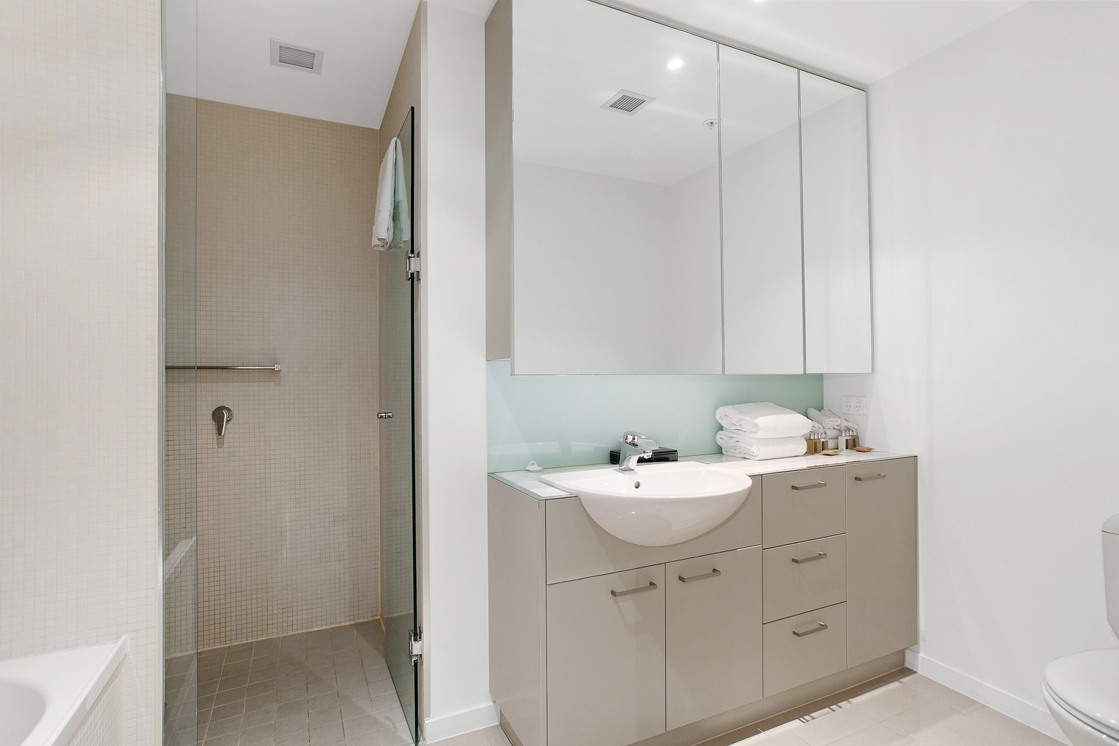 602/15 Caravel  Lane, Docklands, VIC 3008, Docklands - Thumbnail 5