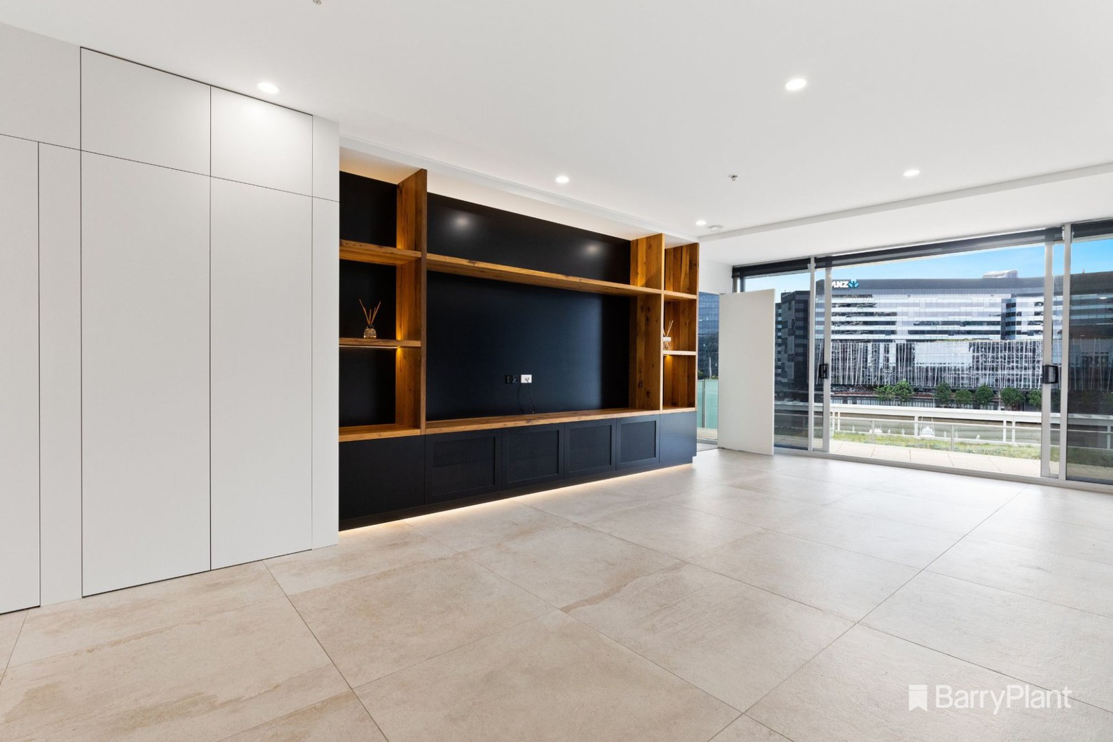 602/80 Lorimer Street, Docklands, VIC 3008, Docklands - Thumbnail 3