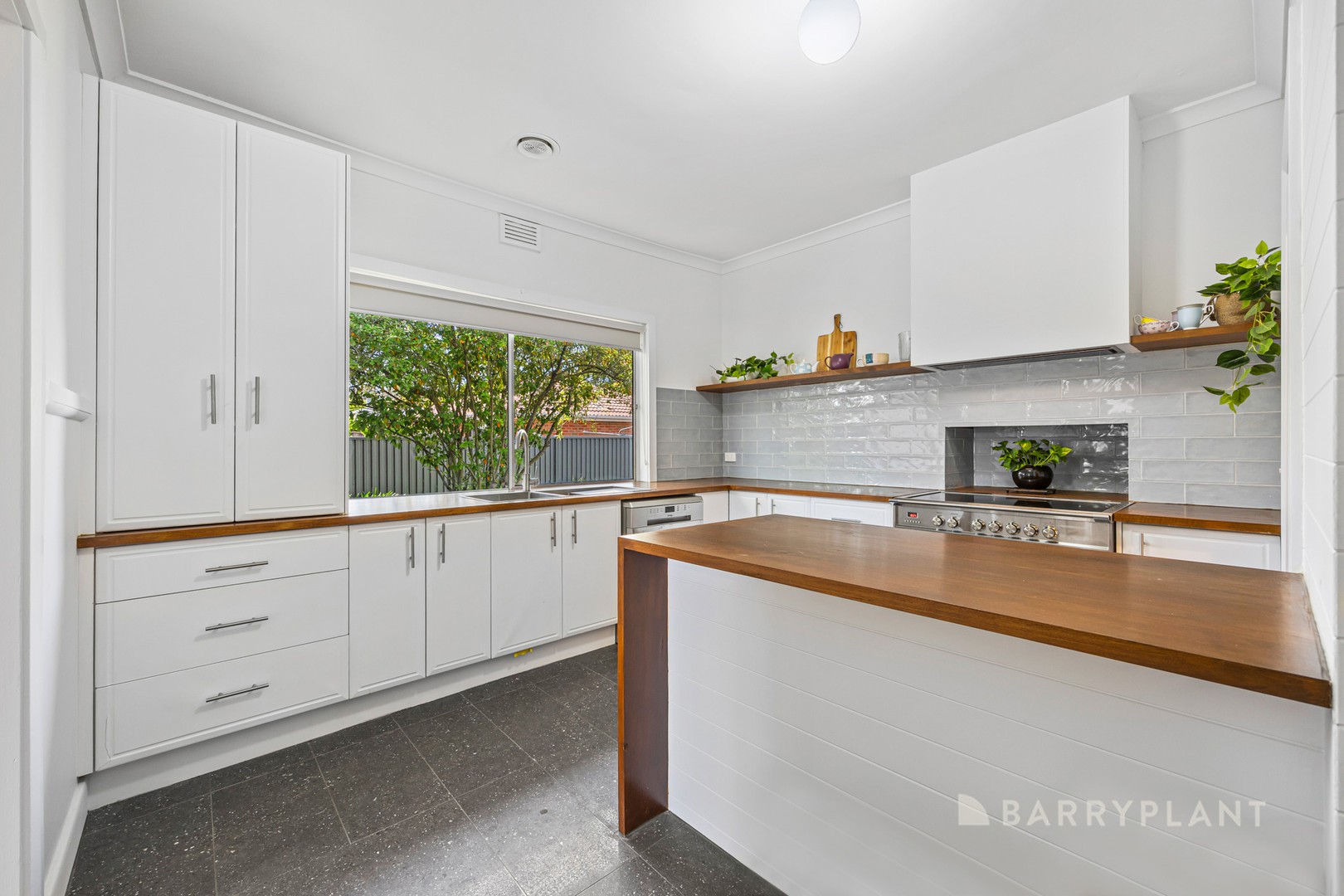 602 York St, Ballarat East, VIC 3350, Ballarat East - Thumbnail 2
