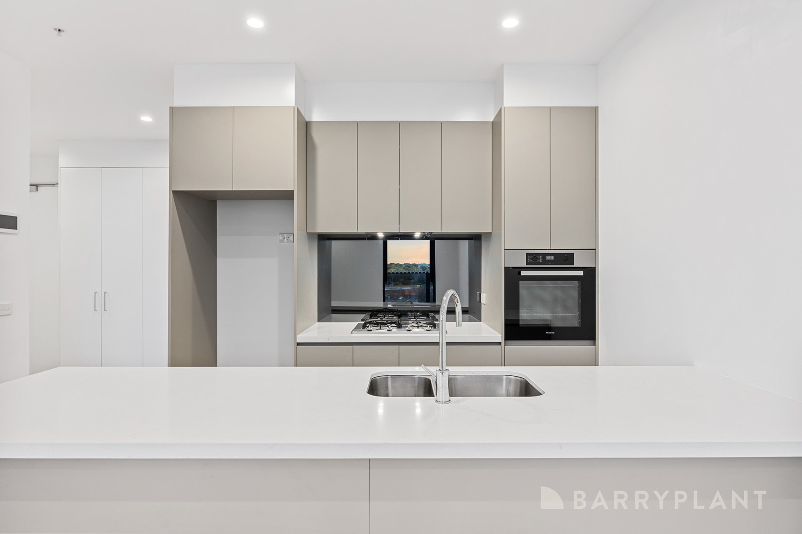605D/168 Whitehorse Road, Blackburn, VIC 3130, Blackburn - Thumbnail 6