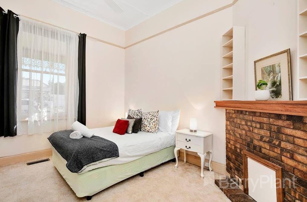 609 Bond Street, Golden Point, VIC 3350, Golden Point - Thumbnail 2