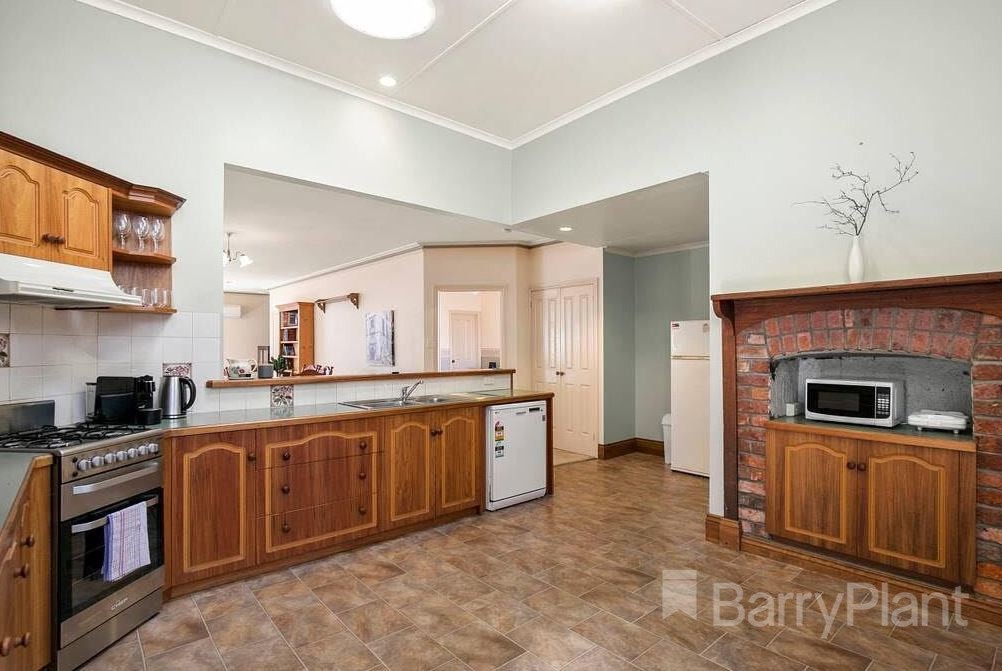 609 Bond Street, Golden Point, VIC 3350, Golden Point - Thumbnail 4