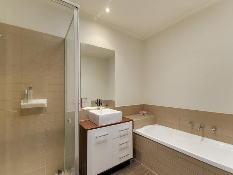 60B Warren Road, Mordialloc, VIC 3195, Mordialloc - Thumbnail 2