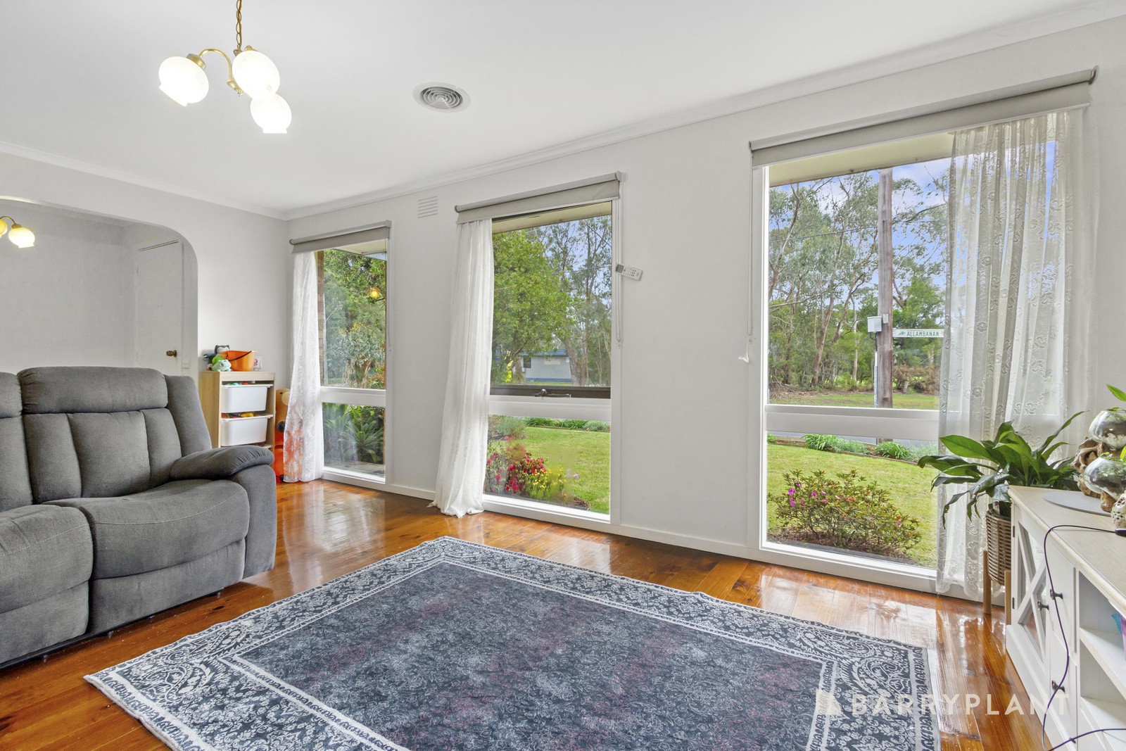61 Allambanan Drive, Bayswater North, VIC 3153, Bayswater North - Thumbnail 4