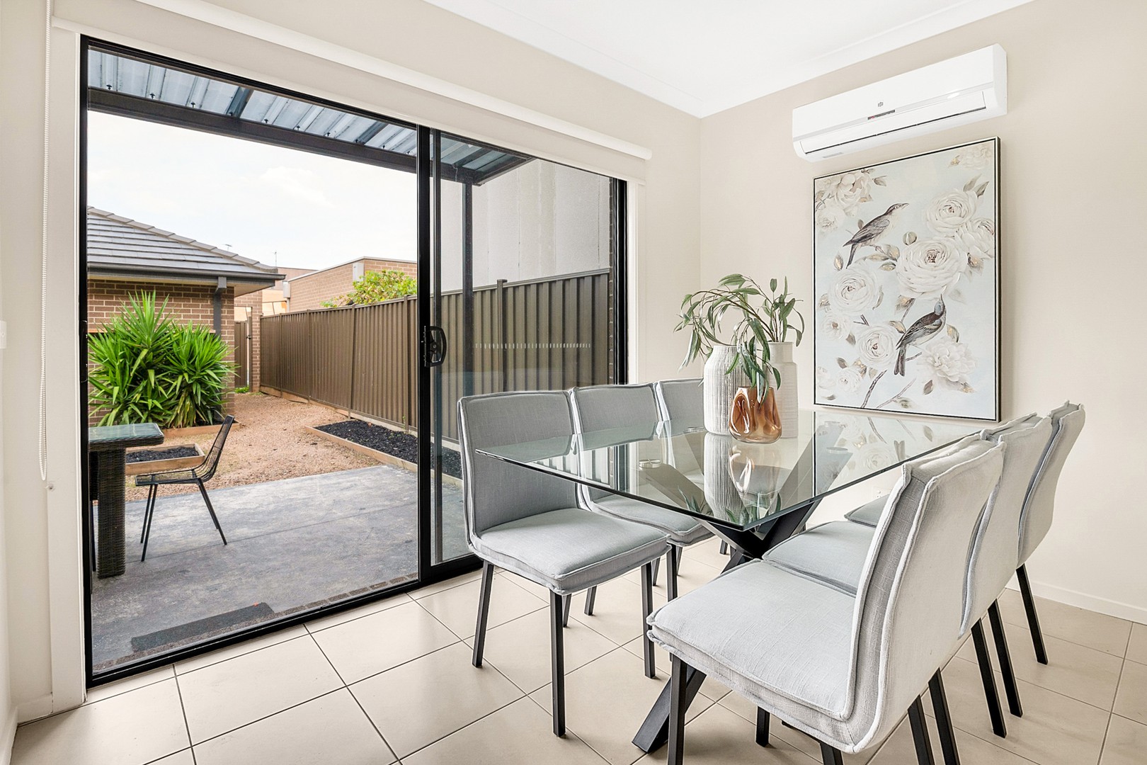 61 Clarendon Avenue, Craigieburn, VIC 3064, Craigieburn - Thumbnail 5