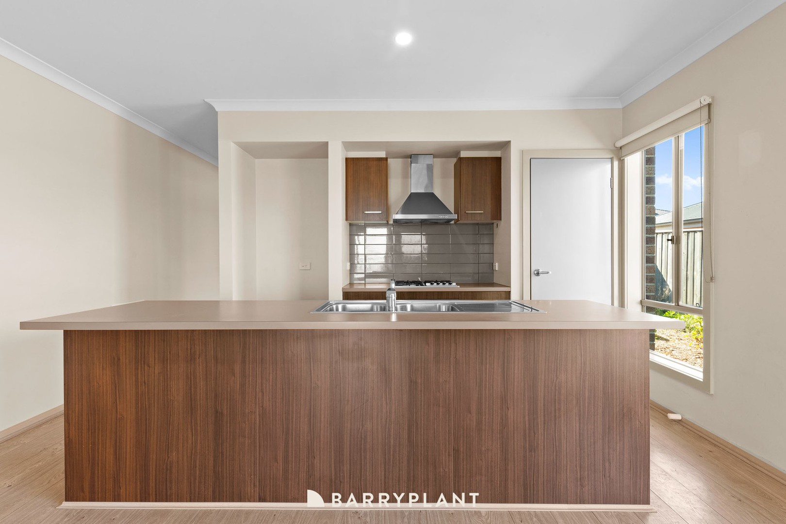 61 Como Parade, Clyde North, VIC 3978 - Thumbnail 1 - 22/04/2026