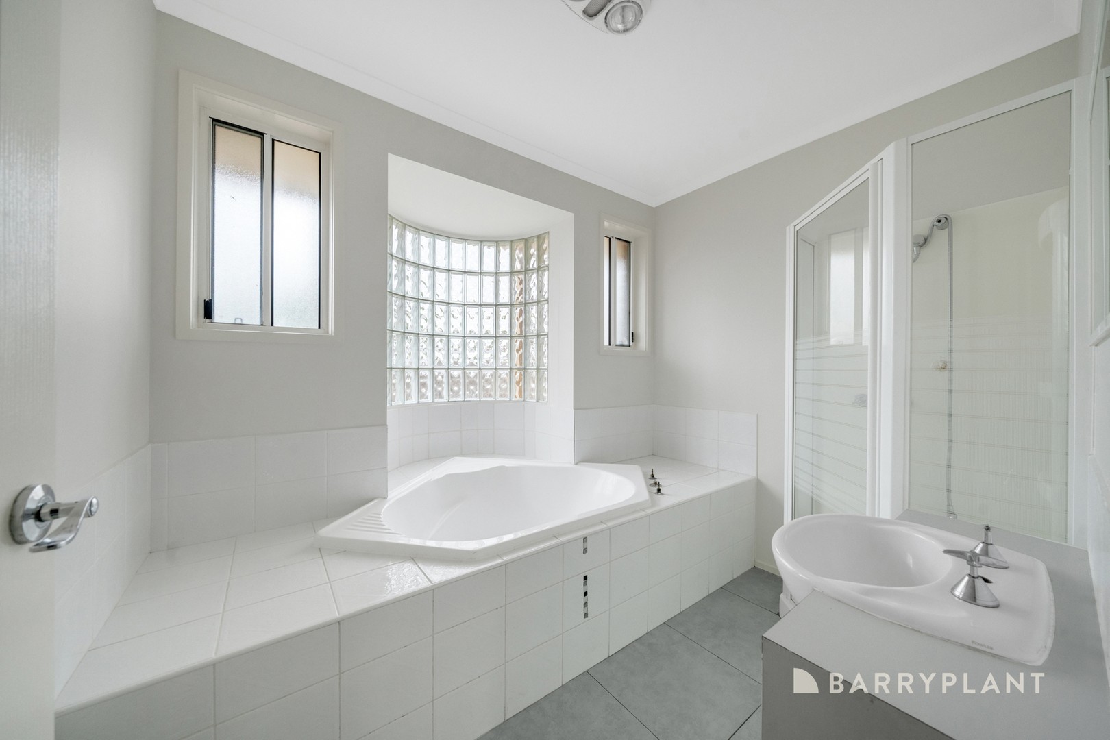 61 Deloraine Drive, Hoppers Crossing, VIC 3029, Hoppers Crossing - Thumbnail 8