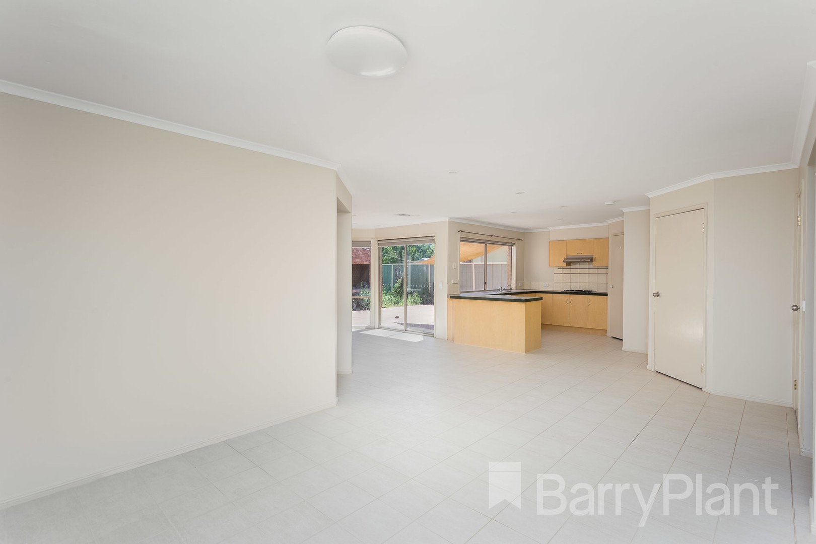 61 Glastonbury Circuit, Point Cook, VIC 3030, Point Cook - Thumbnail 4