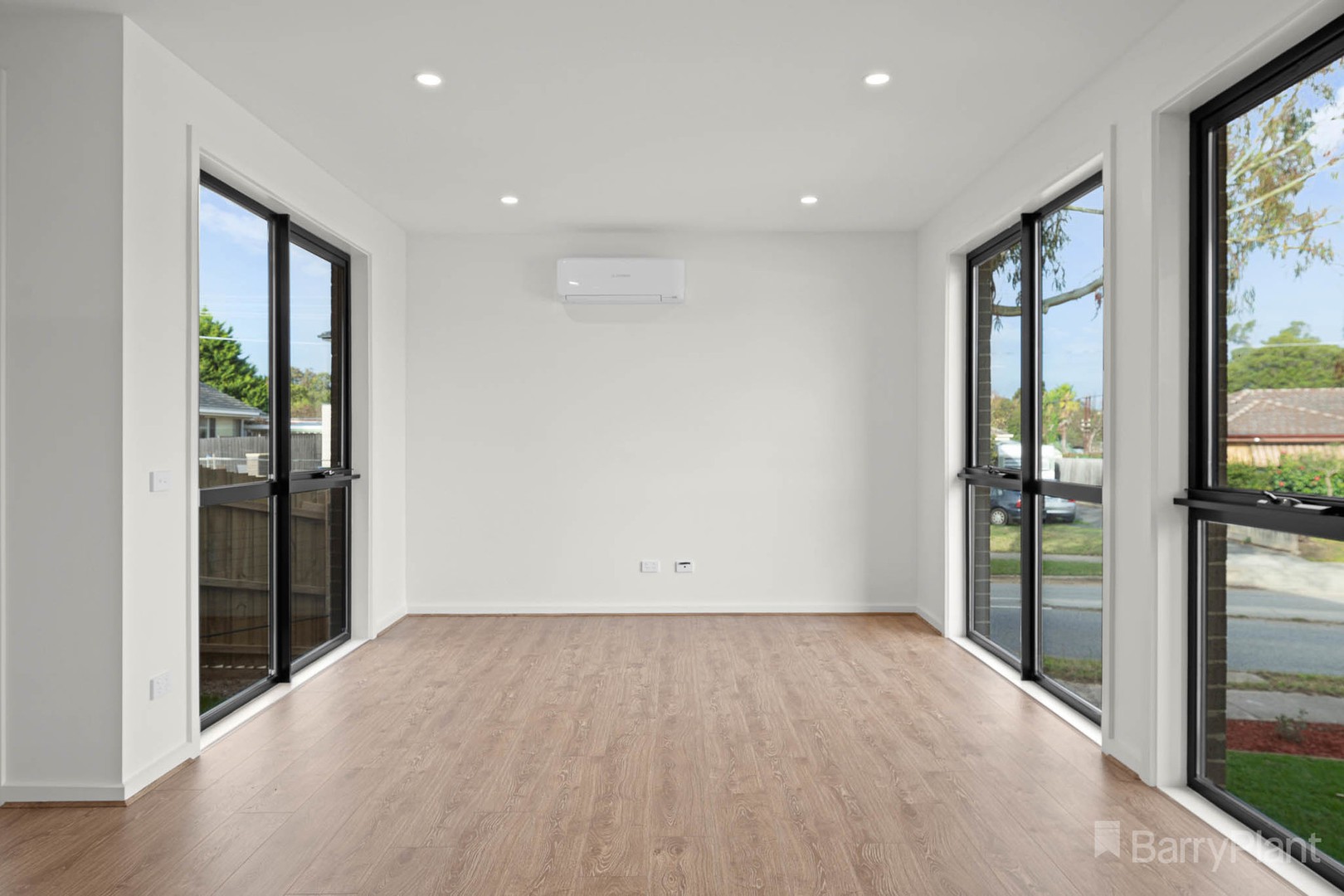 61 Hanley Street, Narre Warren, VIC 3805, Narre Warren - Thumbnail 5