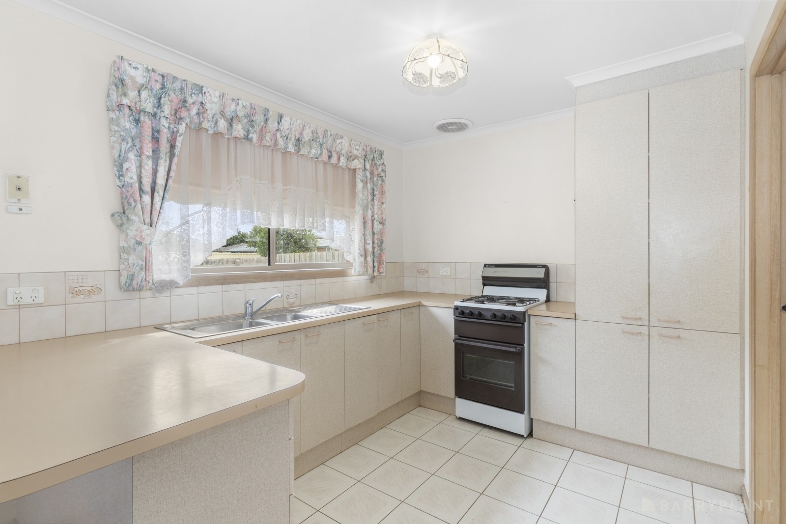 61 Jacana Drive, Carrum Downs, VIC 3201, Carrum Downs - Thumbnail 4