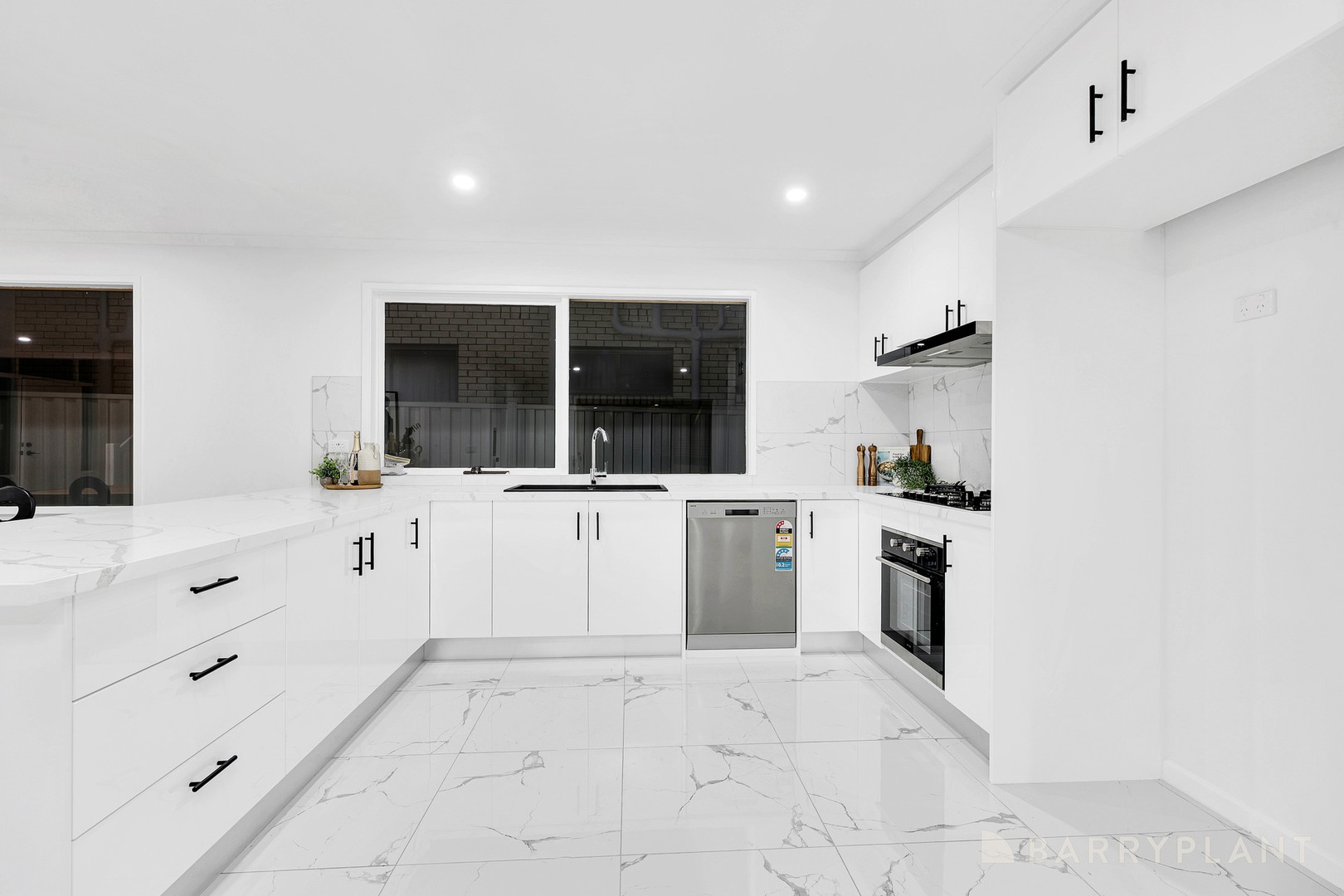 61 Japonica Street, Bundoora, VIC 3083, Bundoora - Thumbnail 5
